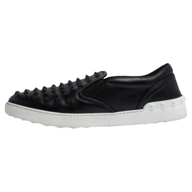 Valentino - Sneakers Slip On in pelle nera con borchie Taglia 45 in vendita