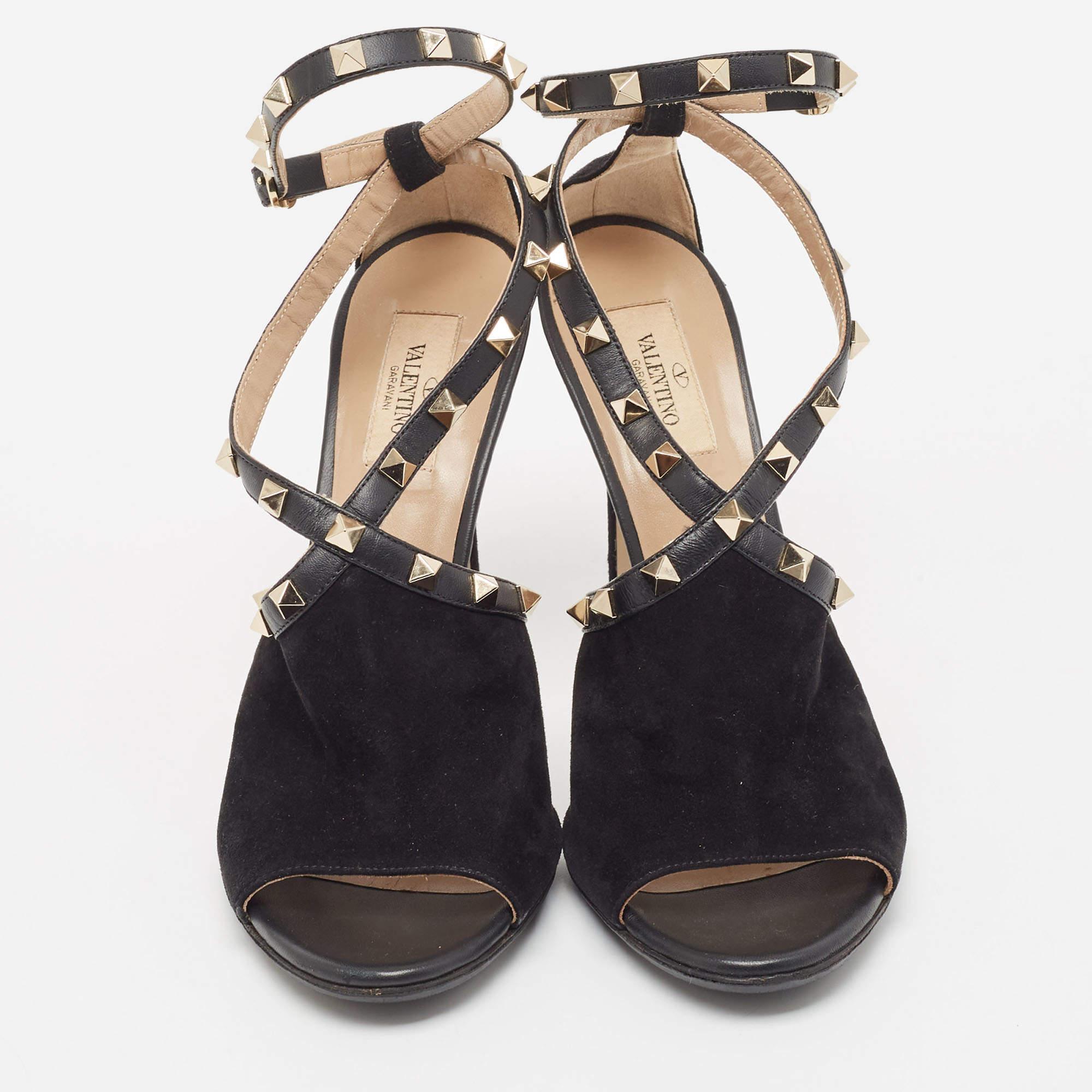 Valentino Black Suede and Leather Rockstud Ankle Strap Sandals Size 40 For Sale 3
