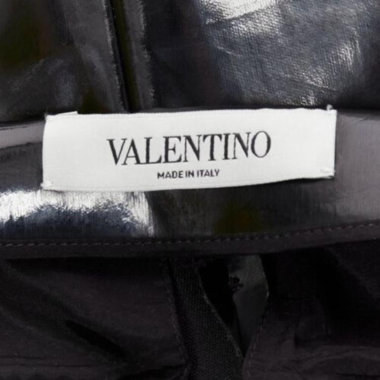VALENTINO Schwarze Hose aus Vinyl mit Plissee vorne und hinten mit Schlitztaschen S im Angebot 5
