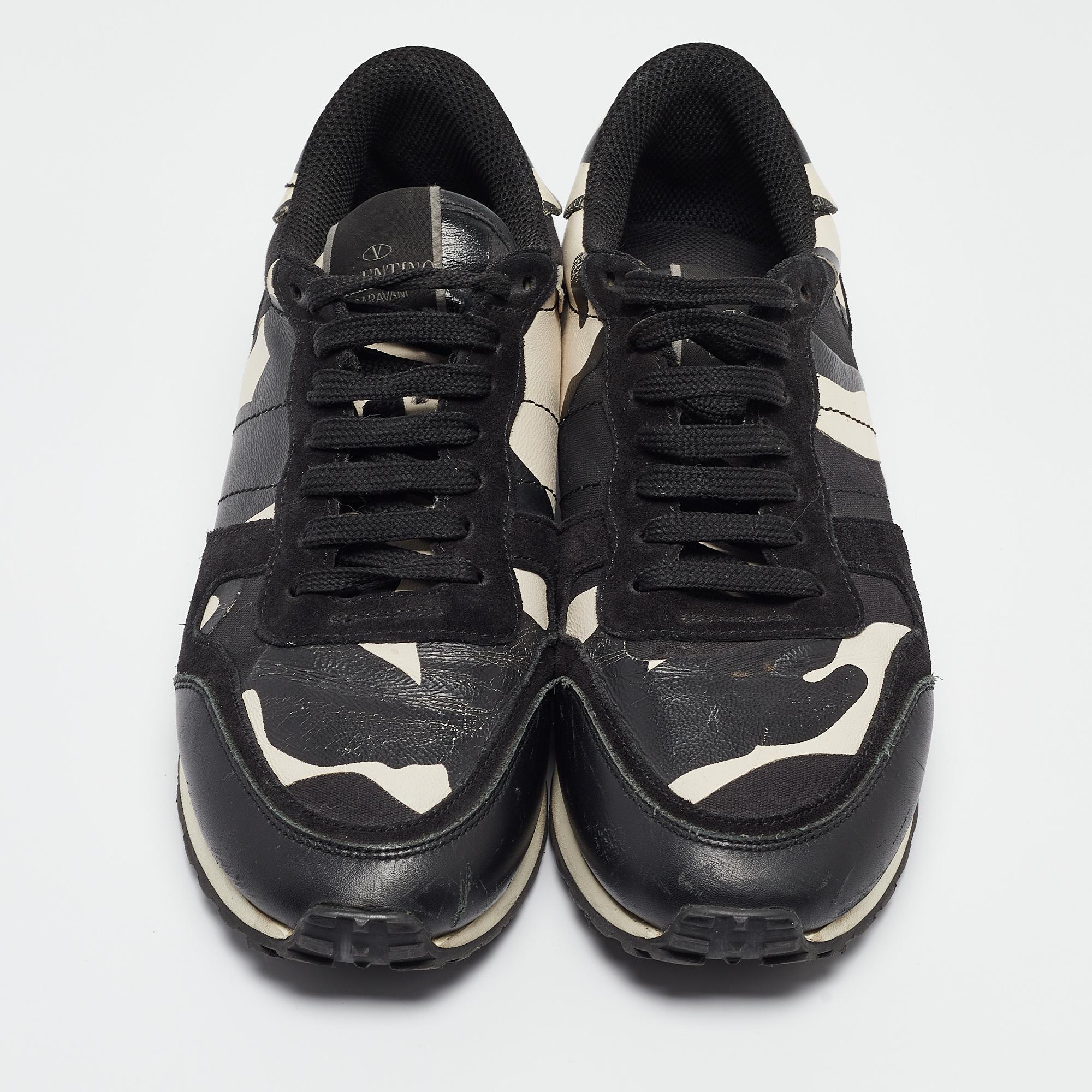 Valentino Schwarz/Weiß Camo Print Leder & Segeltuch Rockrunner Turnschuhe Größe 39,5 im Zustand „Relativ gut“ im Angebot in Dubai, Al Qouz 2