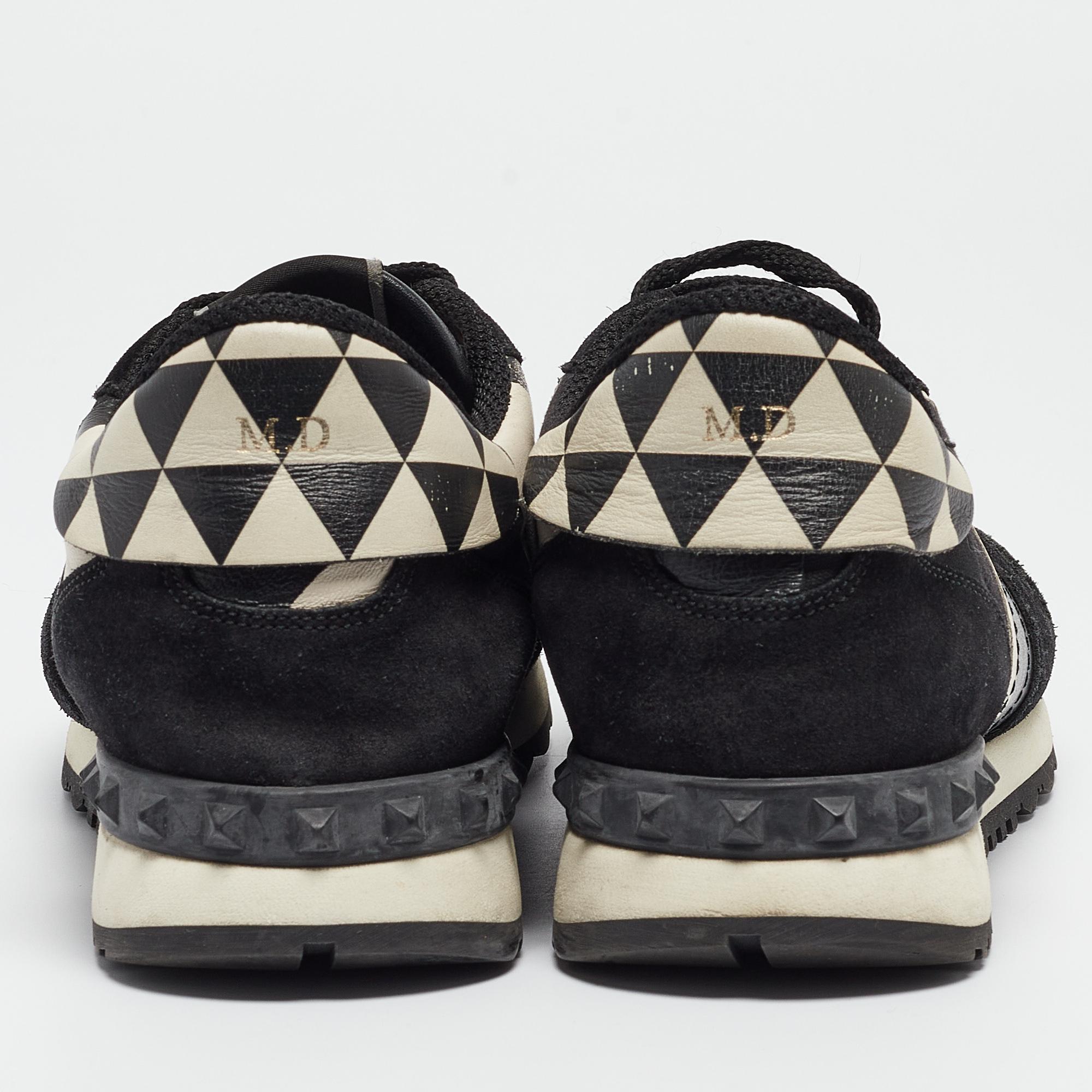 Valentino Schwarz/Weiß Camo Print Leder & Segeltuch Rockrunner Turnschuhe Größe 39,5 im Angebot 1