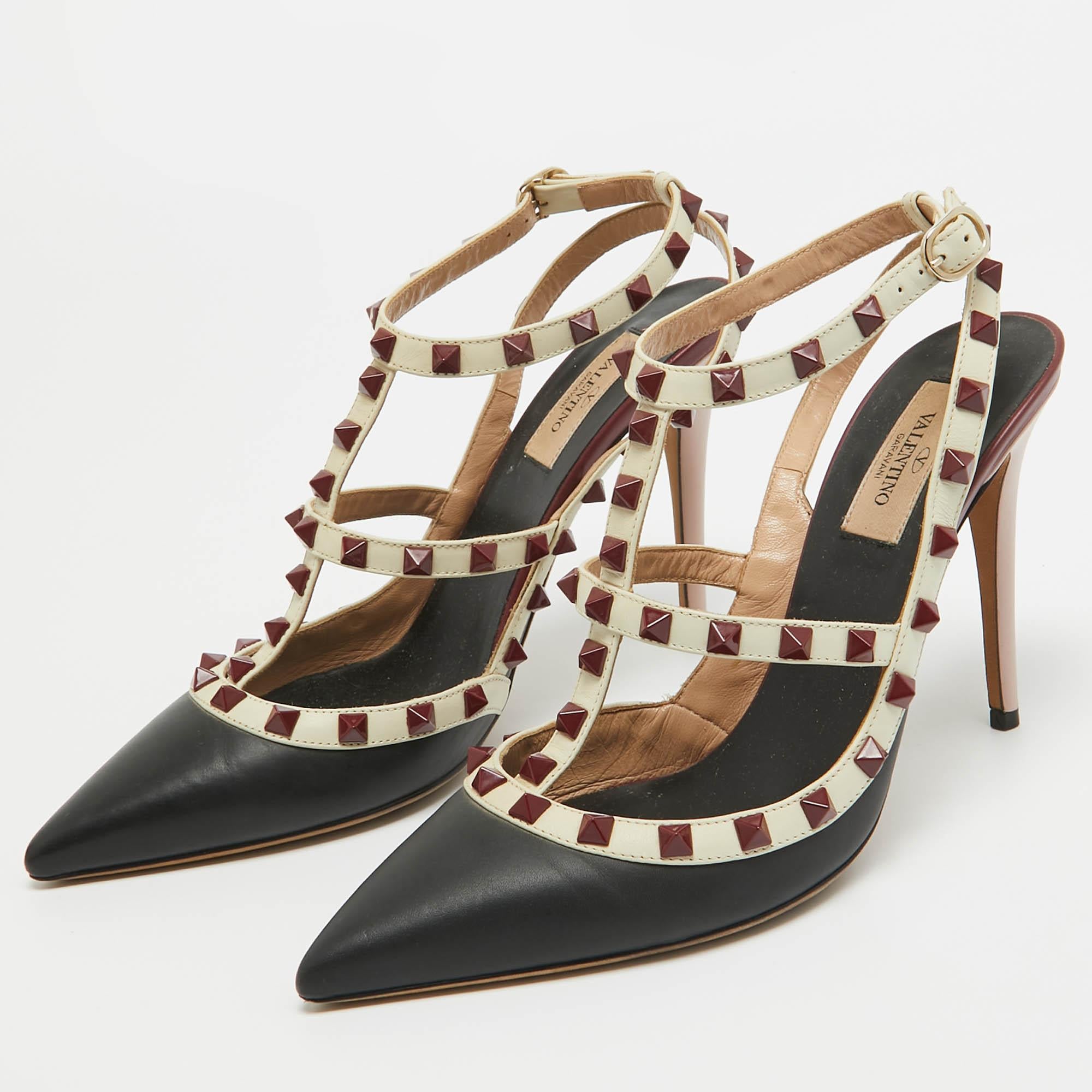 With meticulous craftsmanship and glamorous details, this Valentino pair of pumps reflects the brand's expertise in creating innovative and admirable designs. The Rockstuds elegantly outline the upper straps and makes it undeniably chic. Created