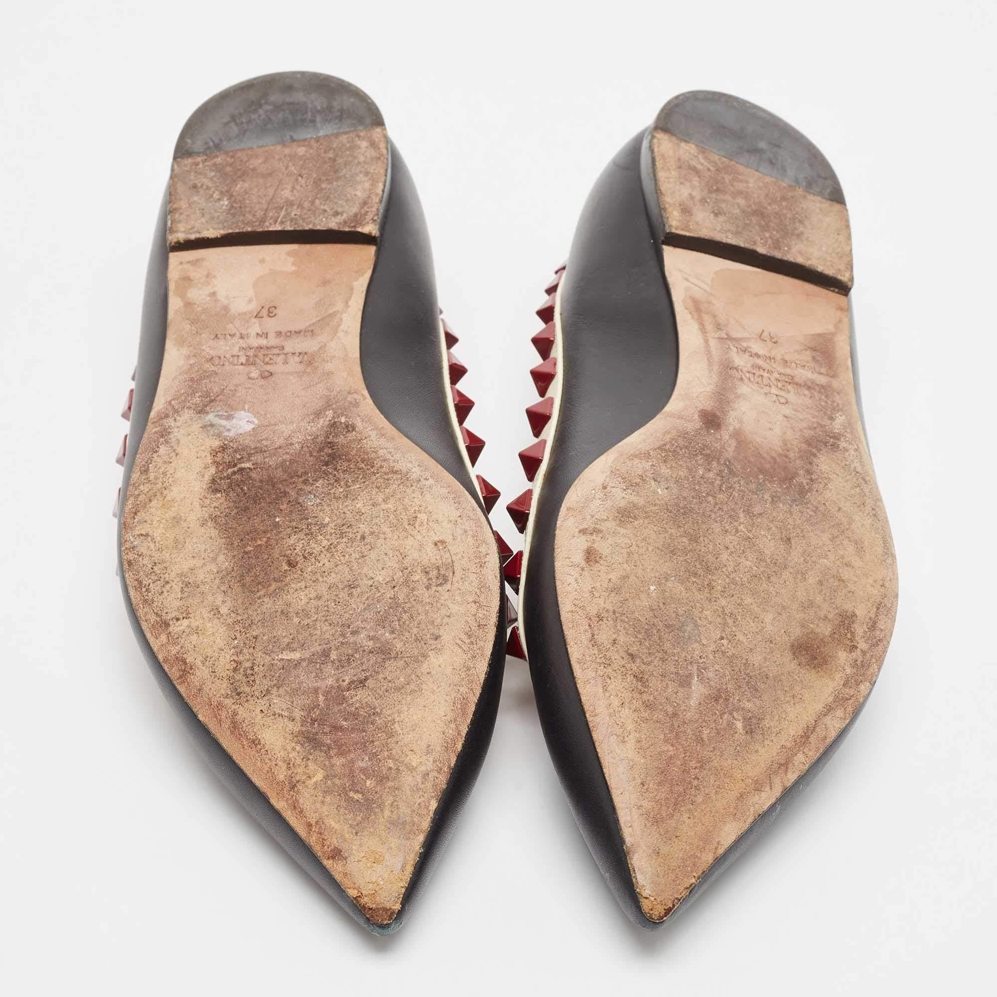 Valentino Black/White Leather Rockstud Ballet Flats Size 37 For Sale 1