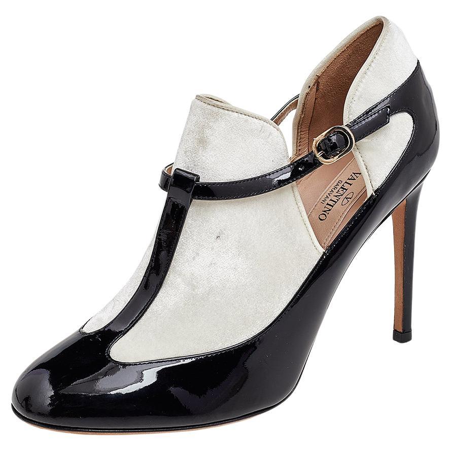 Valentino Black/White Patent Leather And Velvet T Strap Pumps Size 36 For Sale