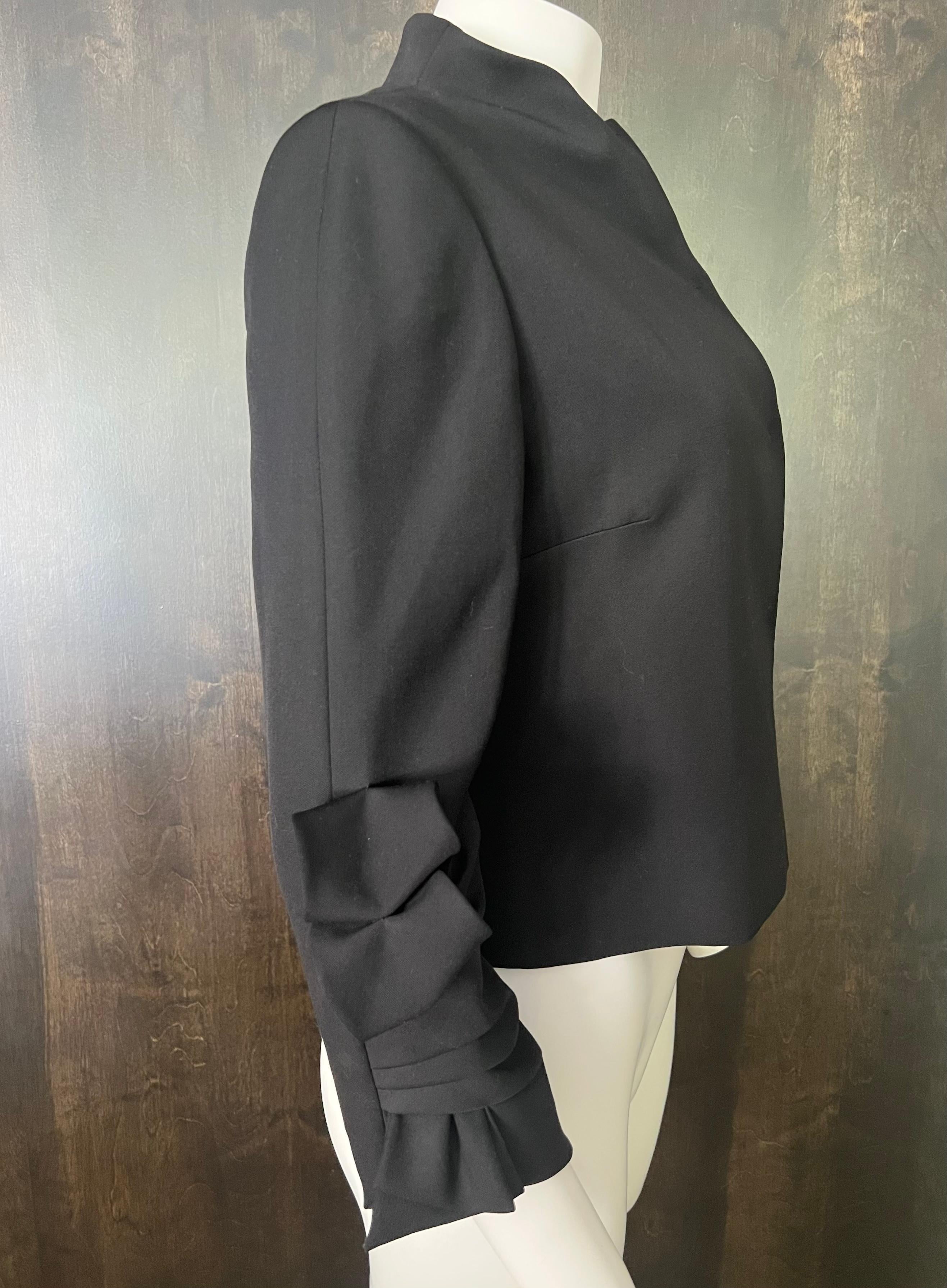 Women's Valentino Black Wool Blazer Jacket, Size 10 For Sale