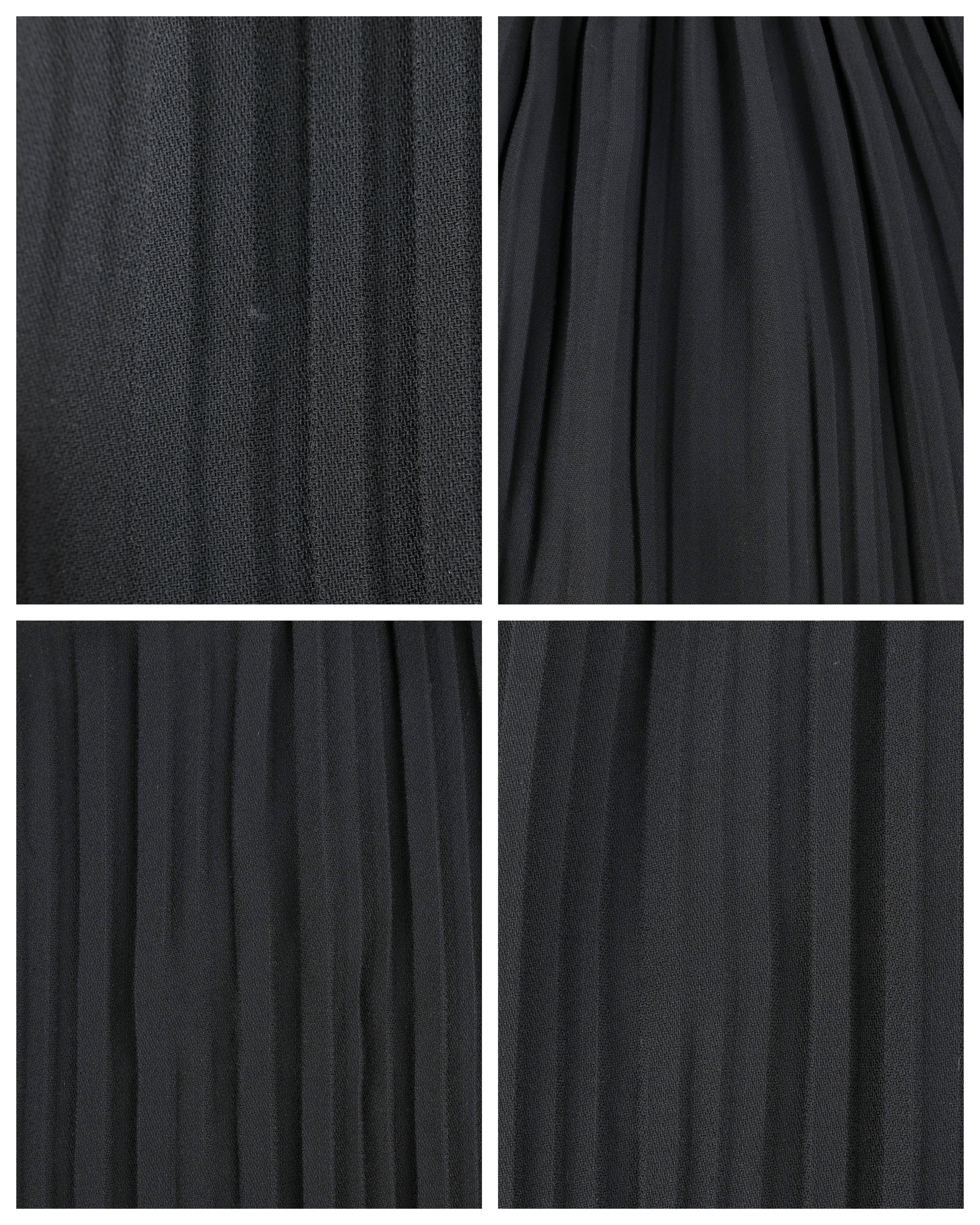 Women's VALENTINO Black Wool Crepe Accordion Pleated Knee Length Skirt For Sale