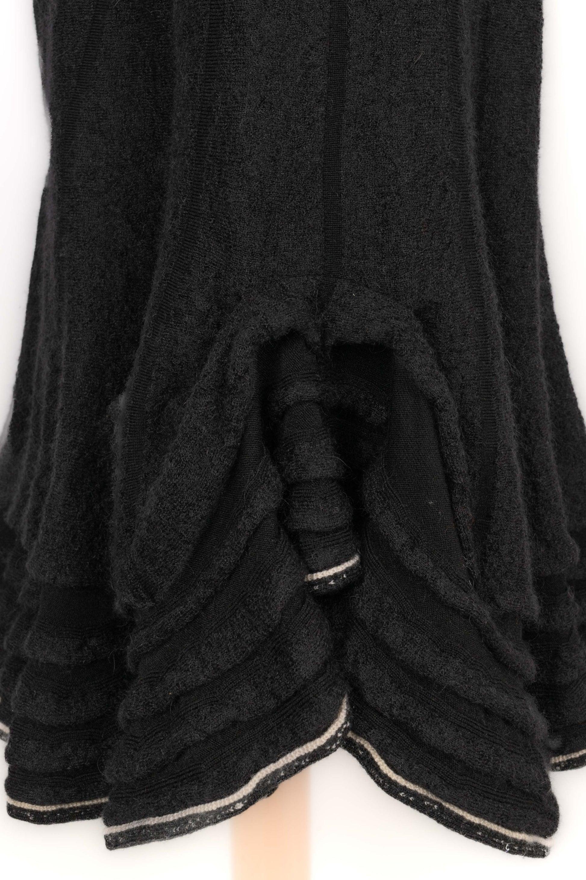Valentino Black Wool Skirt For Sale 1