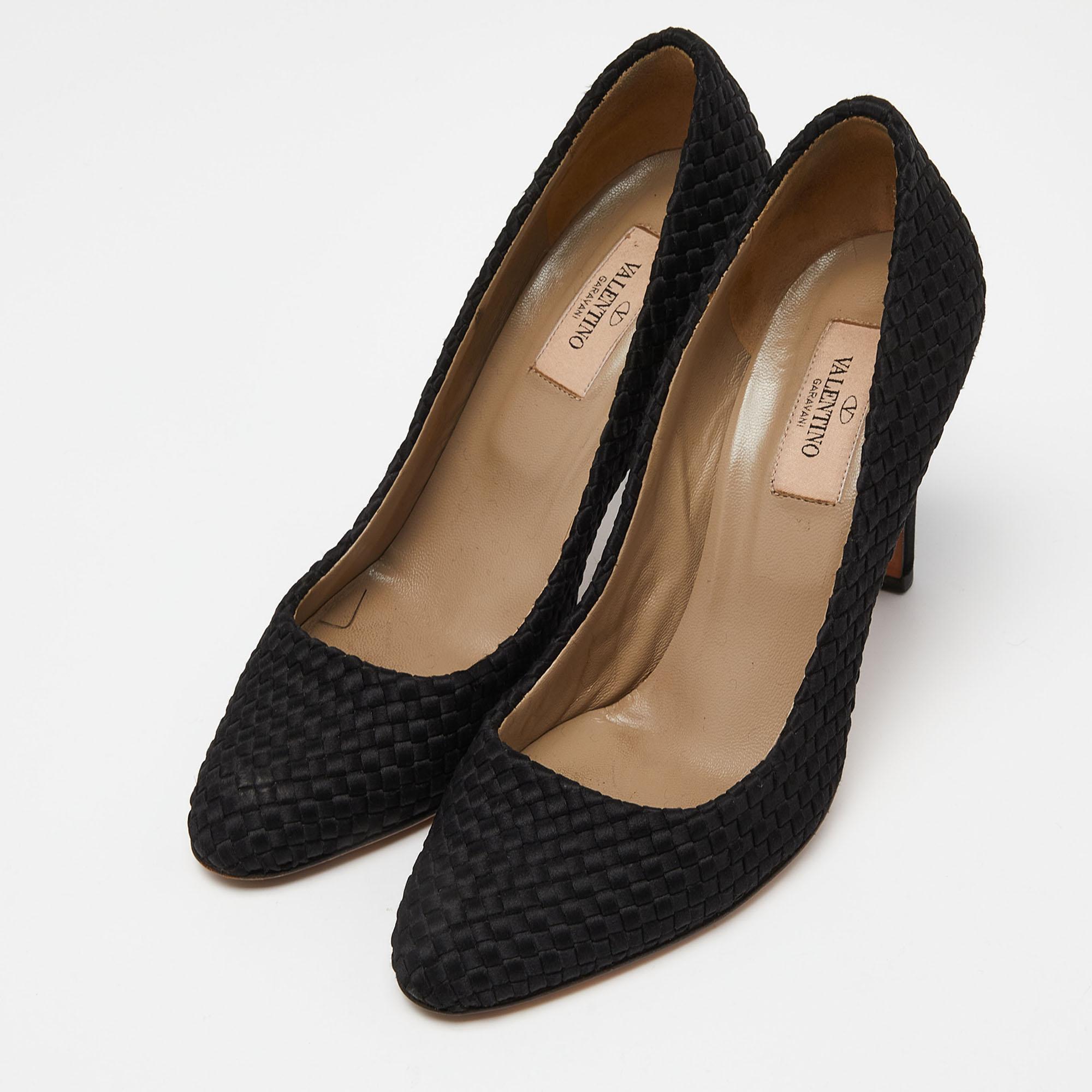 Make a chic style statement with these designer pumps. They showcase sturdy heels and durable soles, perfect for your fashionable outings!