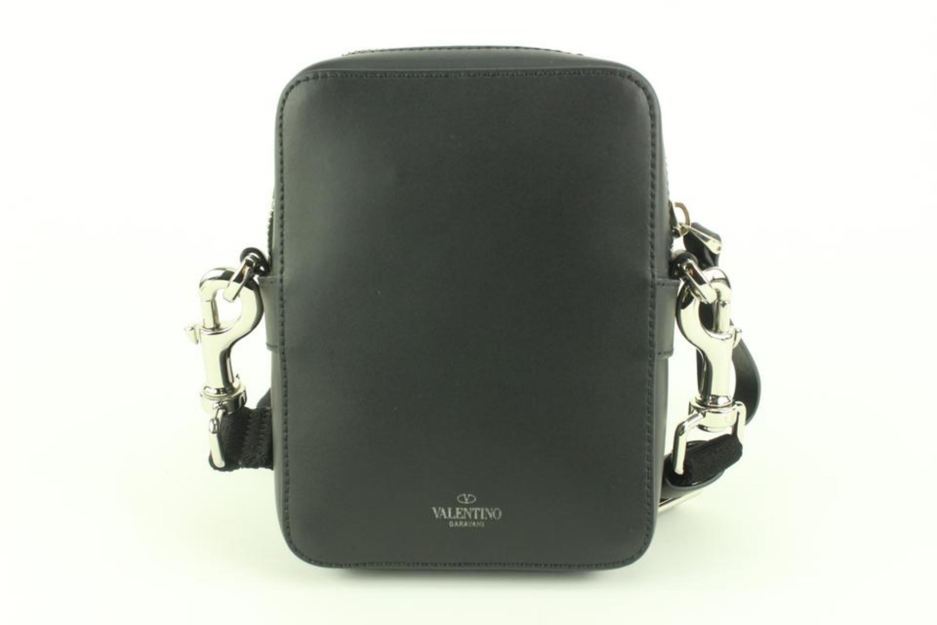 Valentino Black x Green Small Printed VLTN Crossbody Bag 112v34 For Sale 2