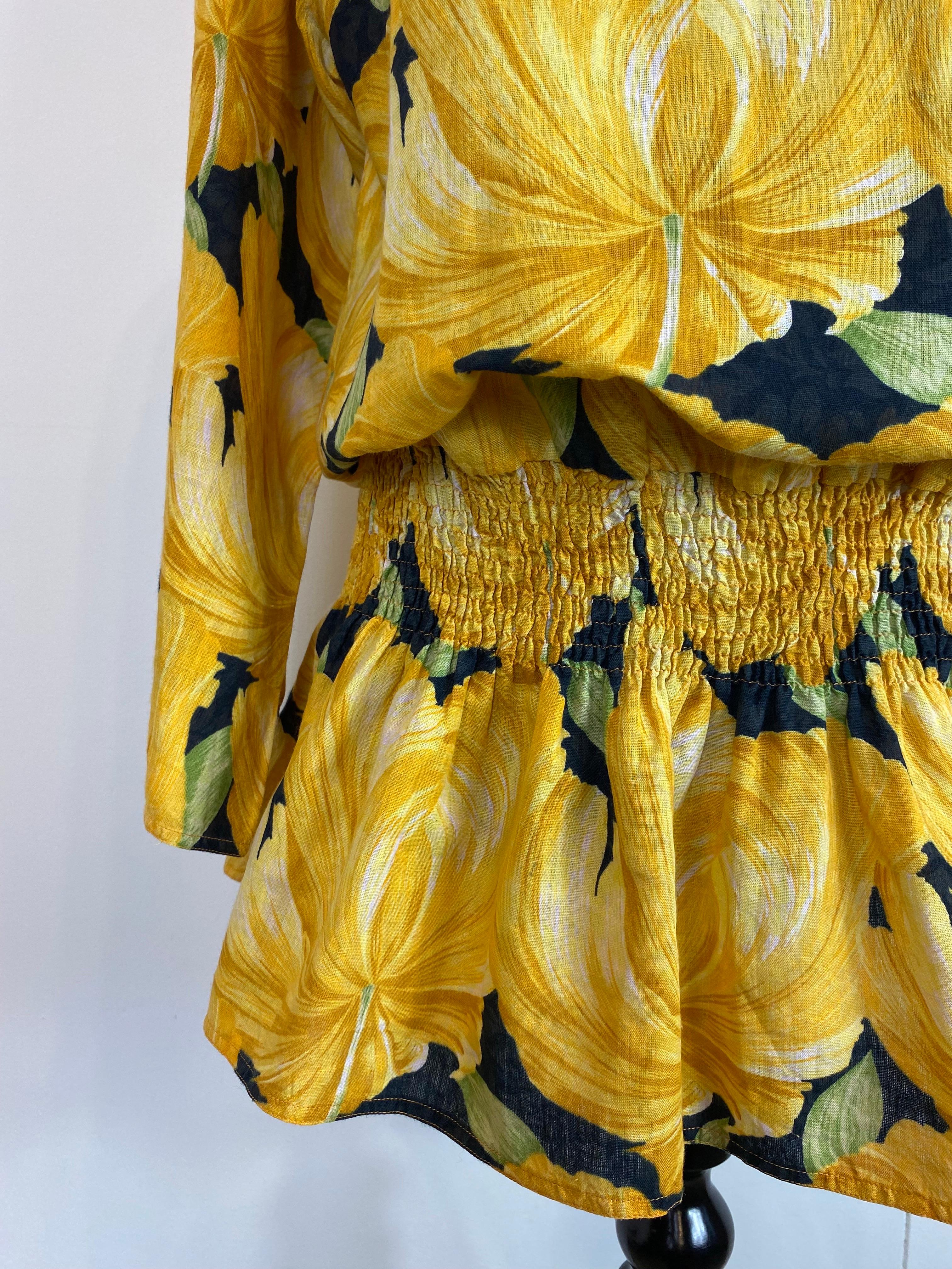 Women's or Men's Valentino blouse For Sale