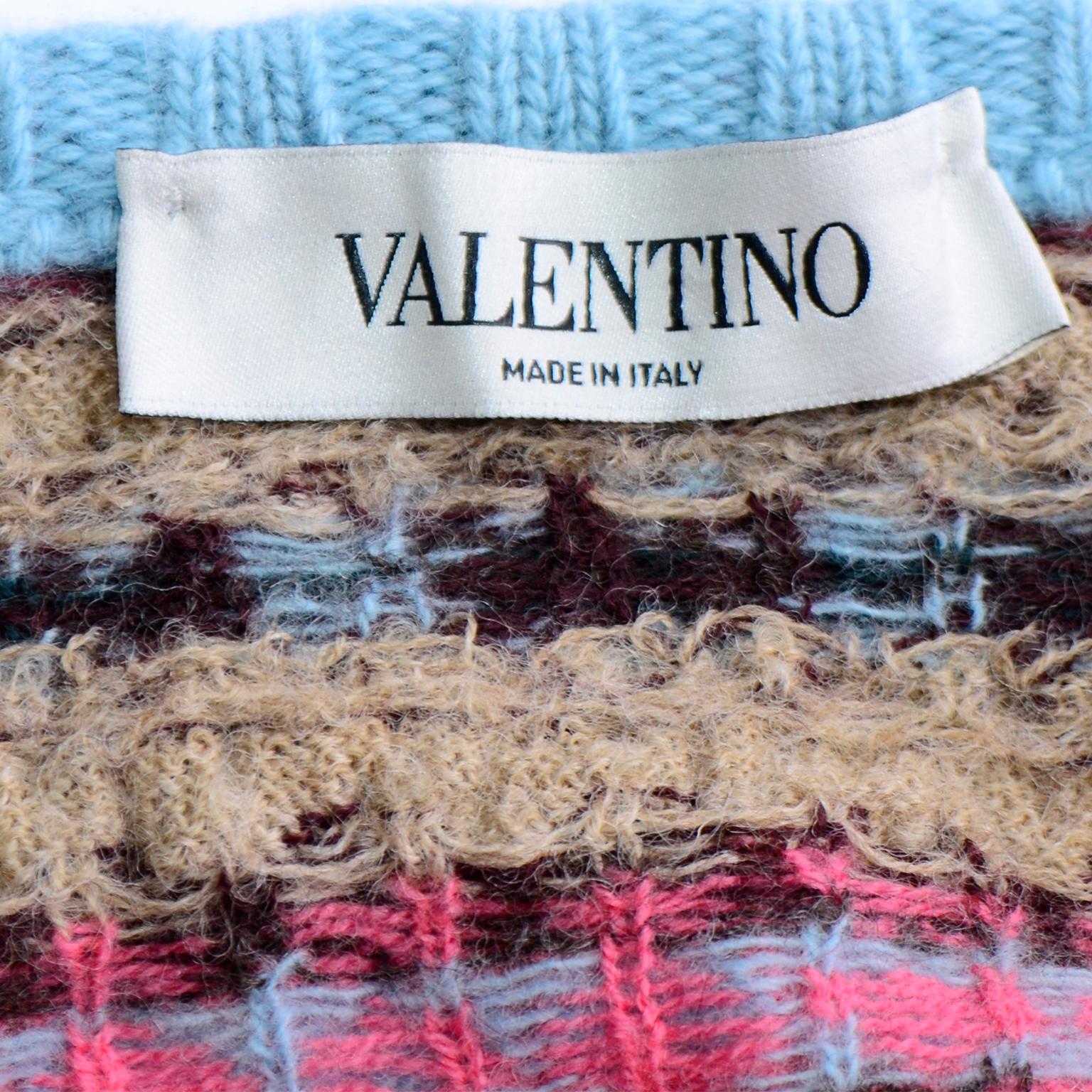 Valentino Haut court court en tricot bleu, marron et rose « Fair Isle », en stock, neuf avec étiquette en vente 3