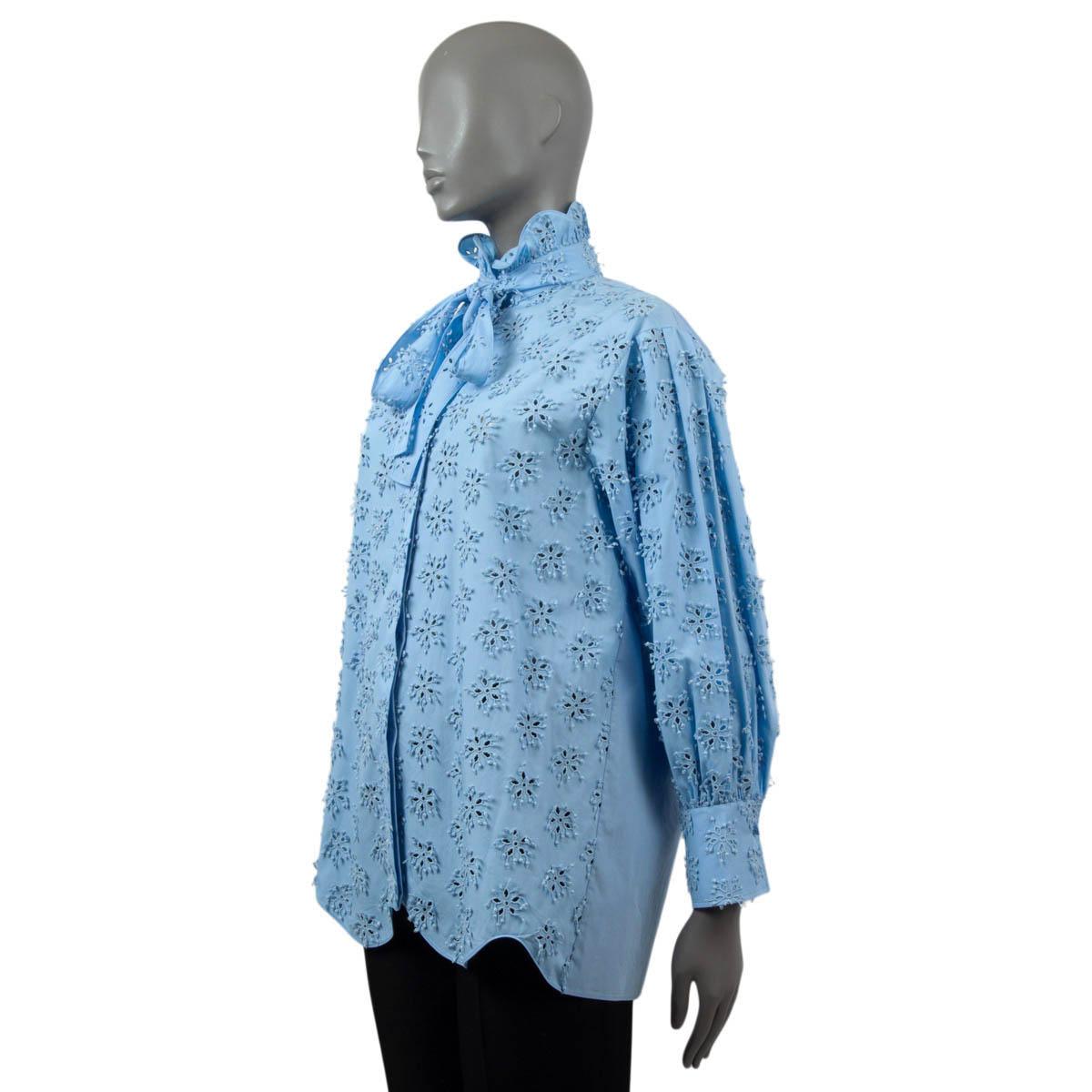 VALENTINO blue cotton 2022 SANGALLO EMBROIDERED HIGH NECK Blouse Shirt 38 XS In Excellent Condition For Sale In Zürich, CH