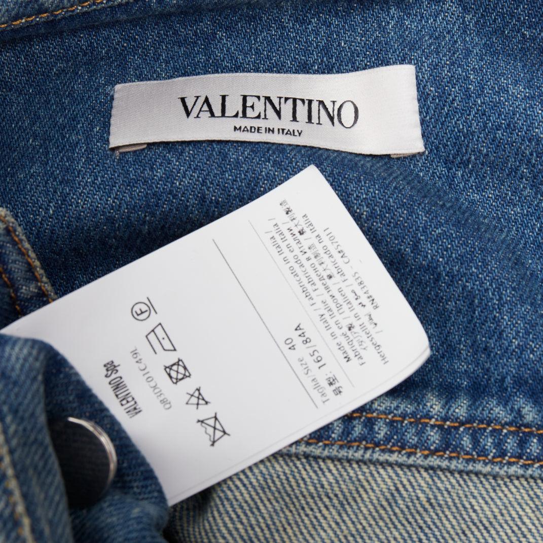 VALENTINO cazadora vaquera azul adornada con mariposa joya IT40 S en venta 5