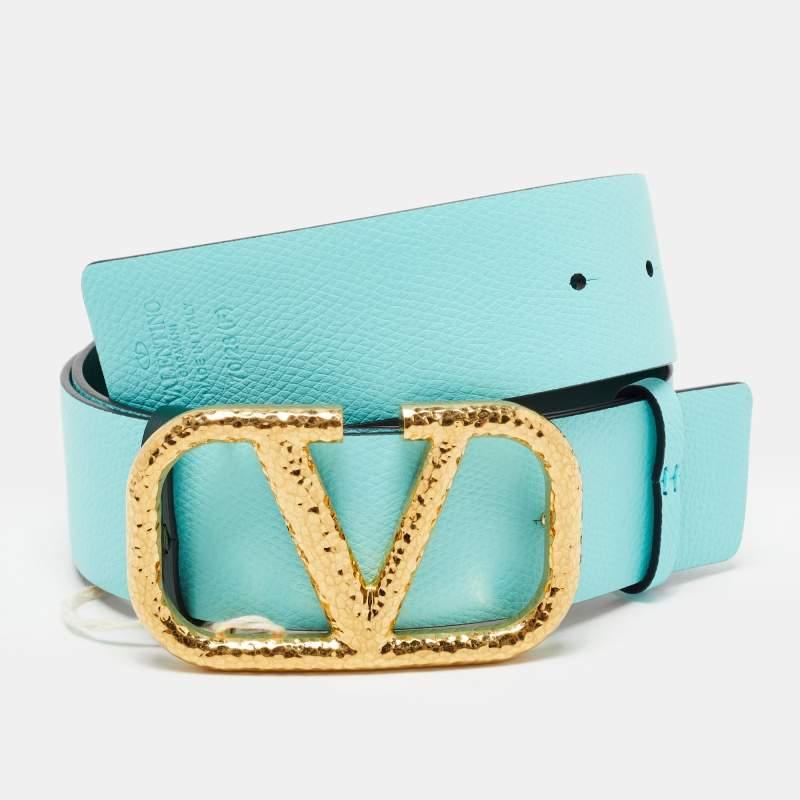 Belts are fine accessories to upgrade any basic look to a statement-making one. We particularly love this offering by Valentino. Formed using leather, the reversible belt has a VLogo buckle for an impeccable finish.

 Includes: Original Box, Price