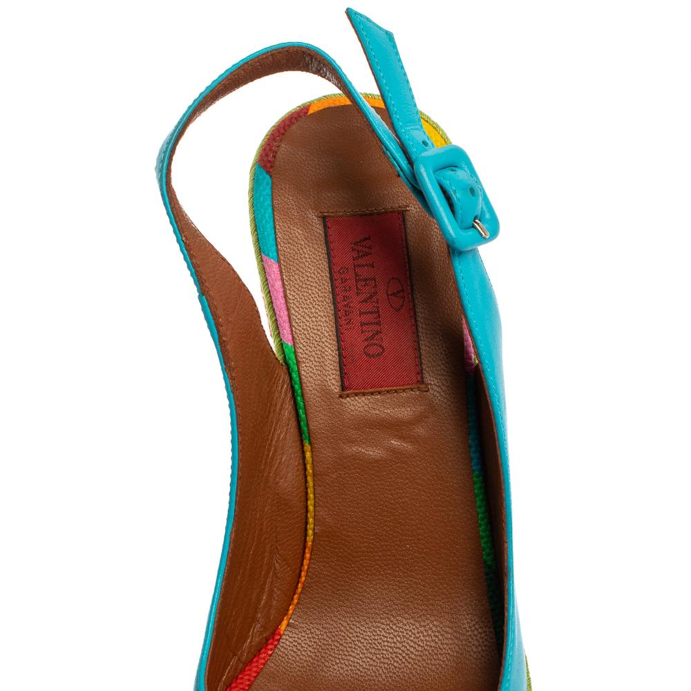 Valentino Blue Leather Peep Toe Singback Rainbow Wedge Sandals Size 36 In Excellent Condition In Dubai, Al Qouz 2