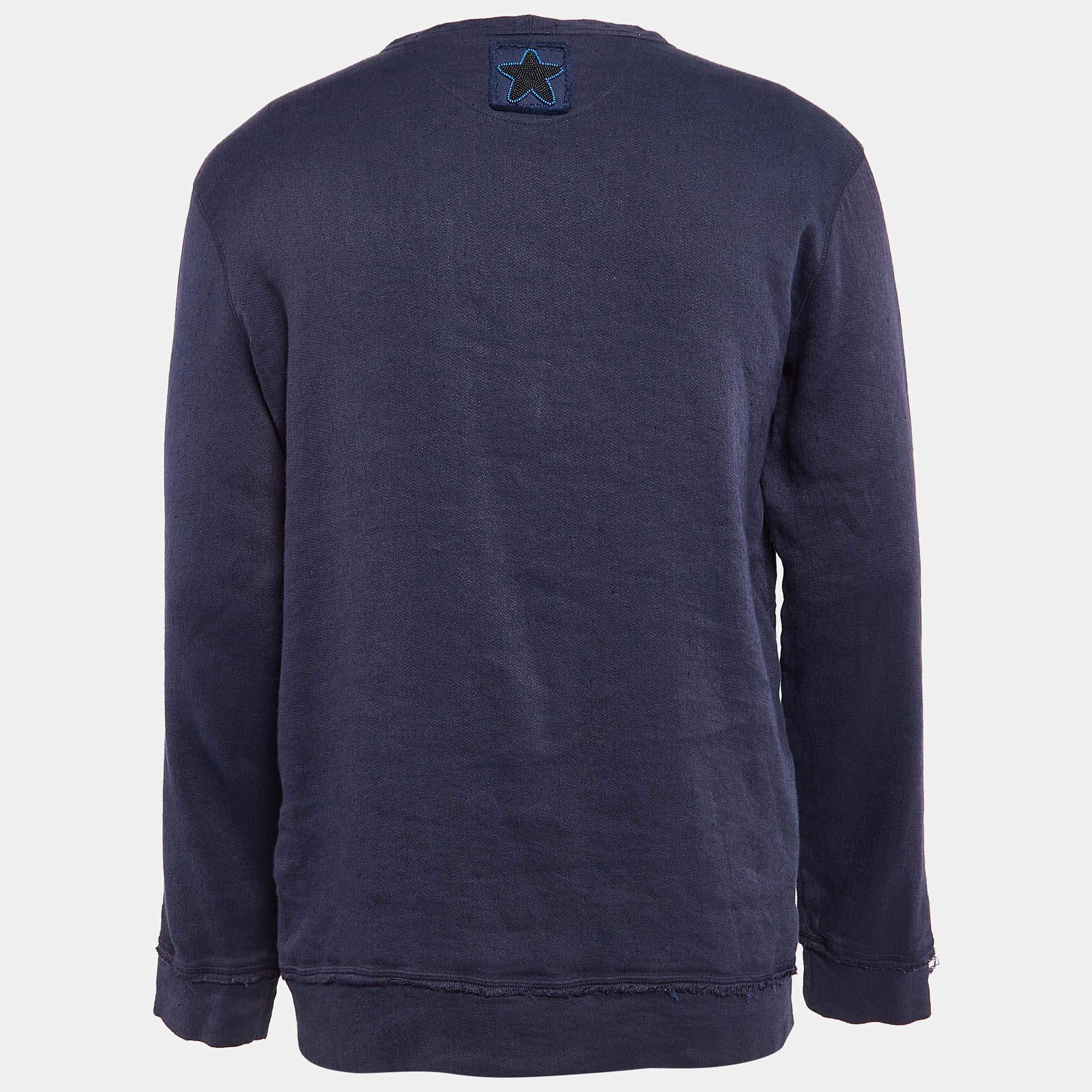 Discover the epitome of cozy chic with this Valentino womens sweatshirt. Crafted for both warmth and style it combines comfort with fashion forward detailing making it your go to choice for casual sophistication.