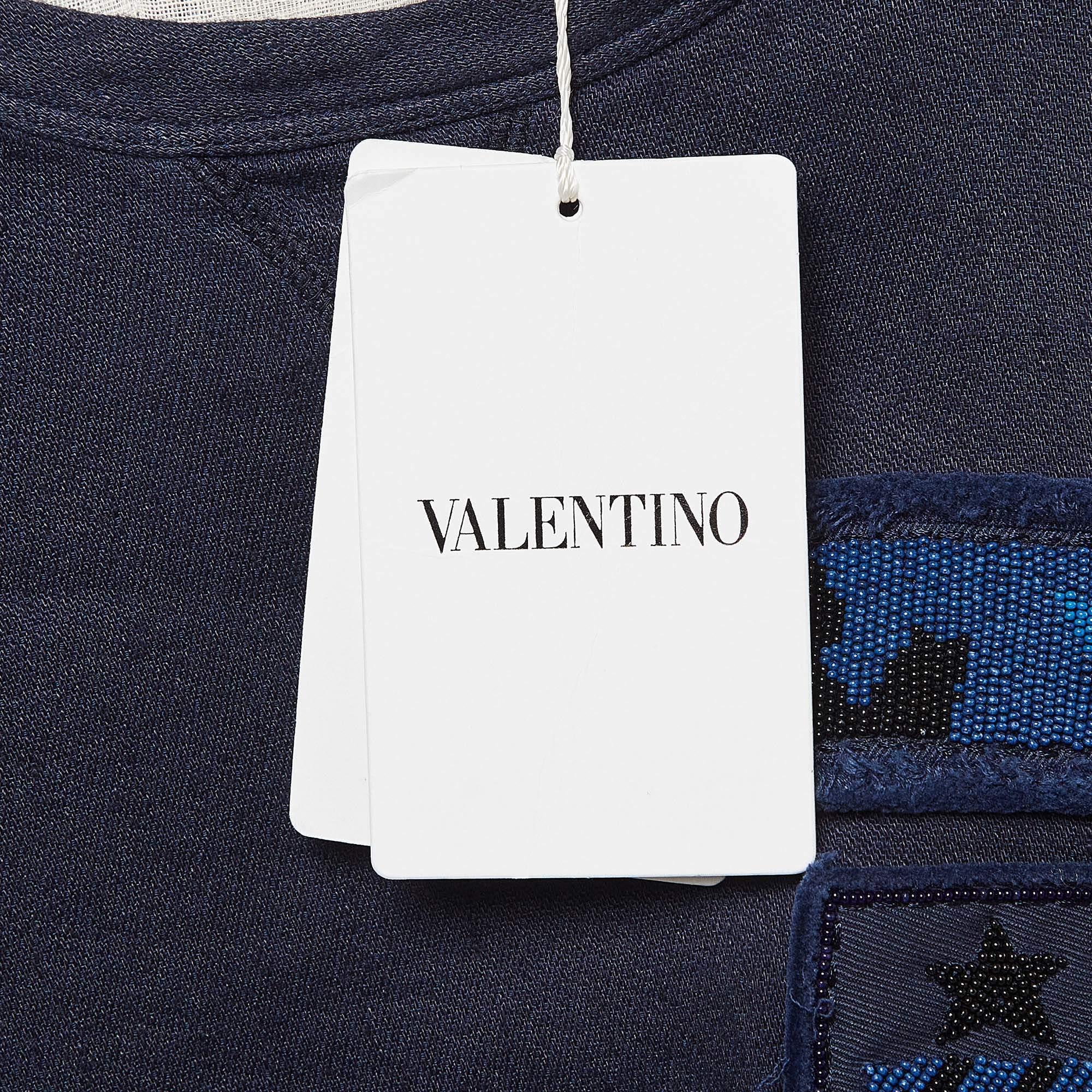 Valentino Blue Linen Blend Applique Detail Sweatshirt XS In Excellent Condition For Sale In Dubai, Al Qouz 2
