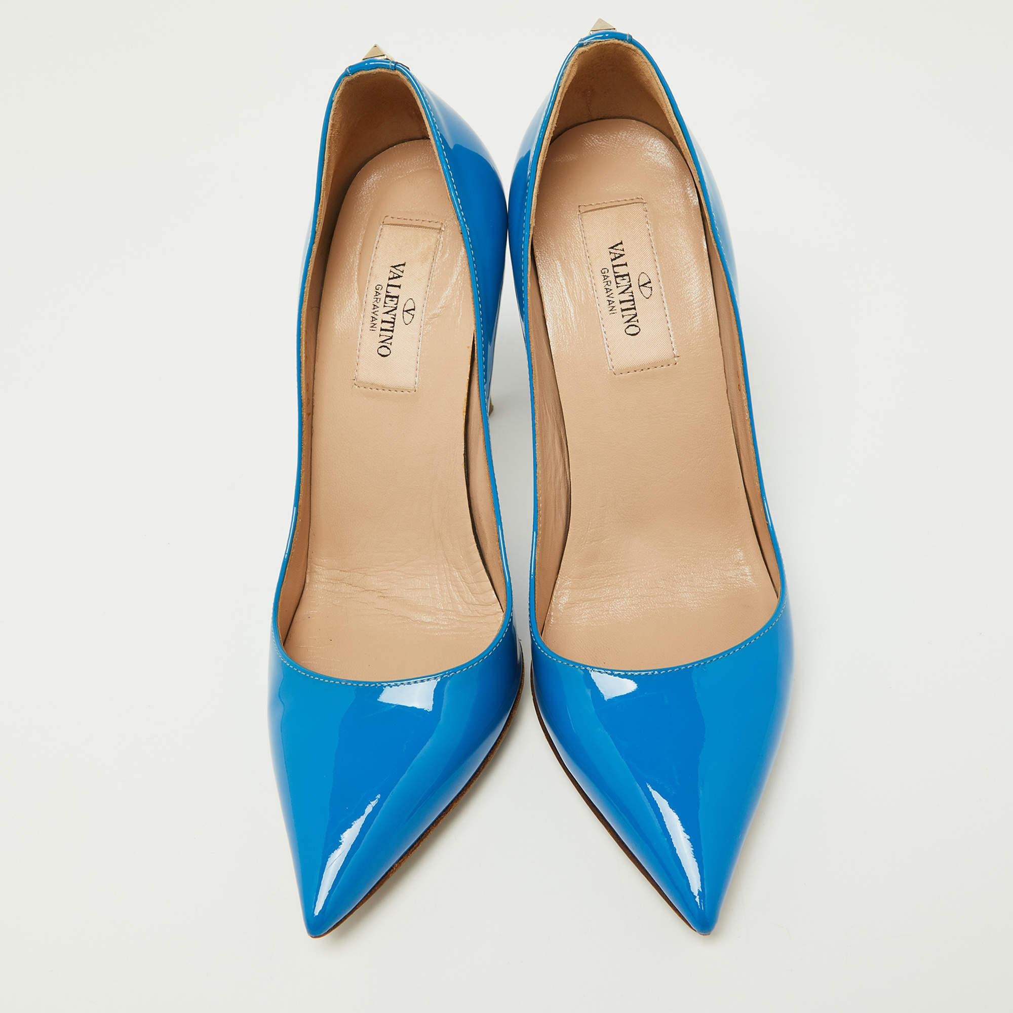 Valentino Blue Patent Leather Pointed Toe Pumps Size 36 In Good Condition In Dubai, Al Qouz 2