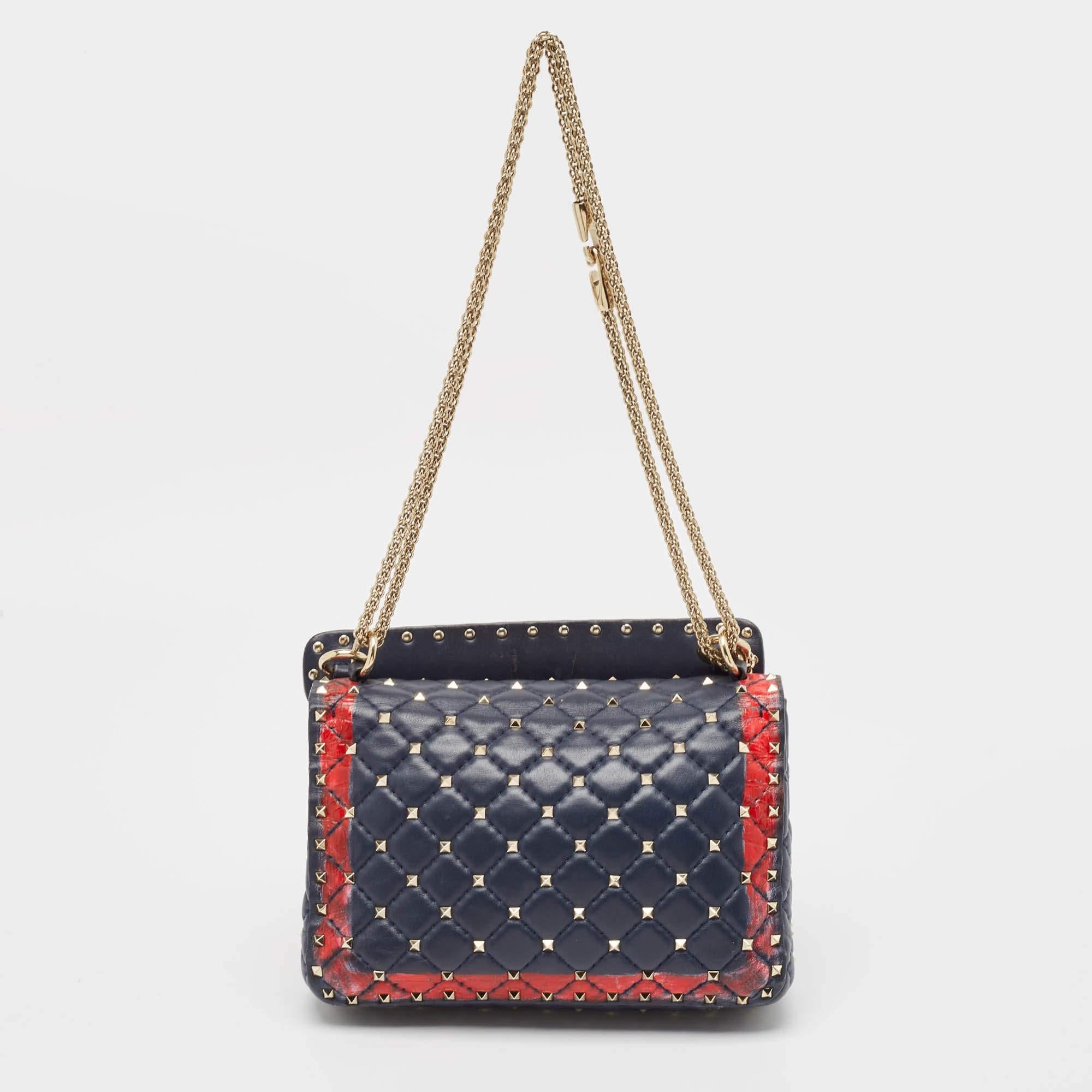 Valentino Blue/Red Quilted Leather Medium Rockstud Spike Heart Top Handle Bag In Fair Condition In Dubai, Al Qouz 2