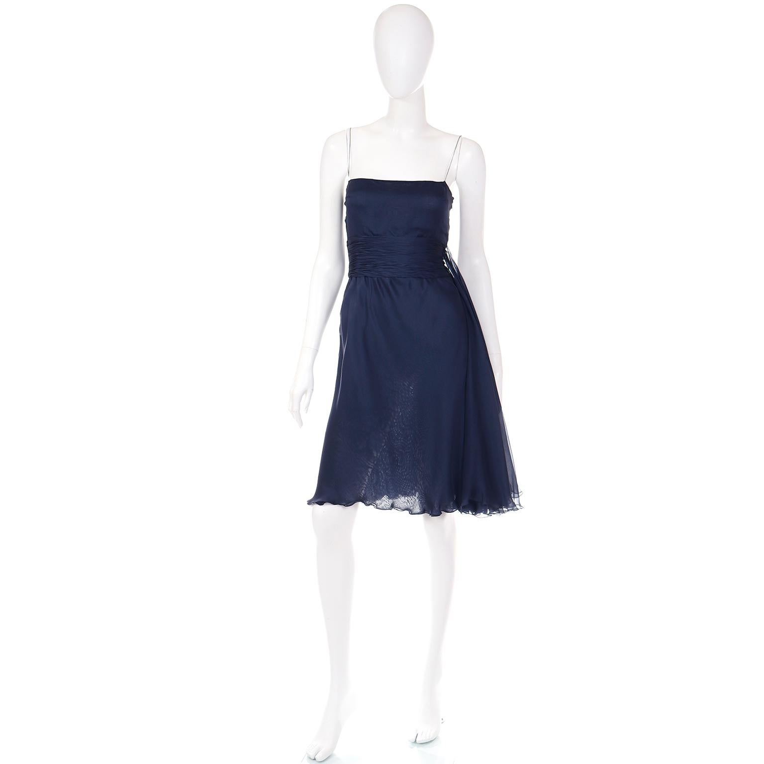 Valentino Blue Silk Chiffon Evening Dress With Fly Away Panel For Sale 3