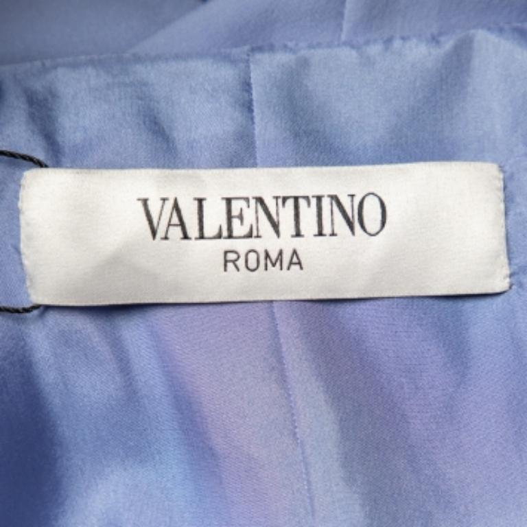 Valentino - Robe midi enveloppante ceinturée à col volanté en soie bleue L Bon état à Dubai, Al Qouz 2