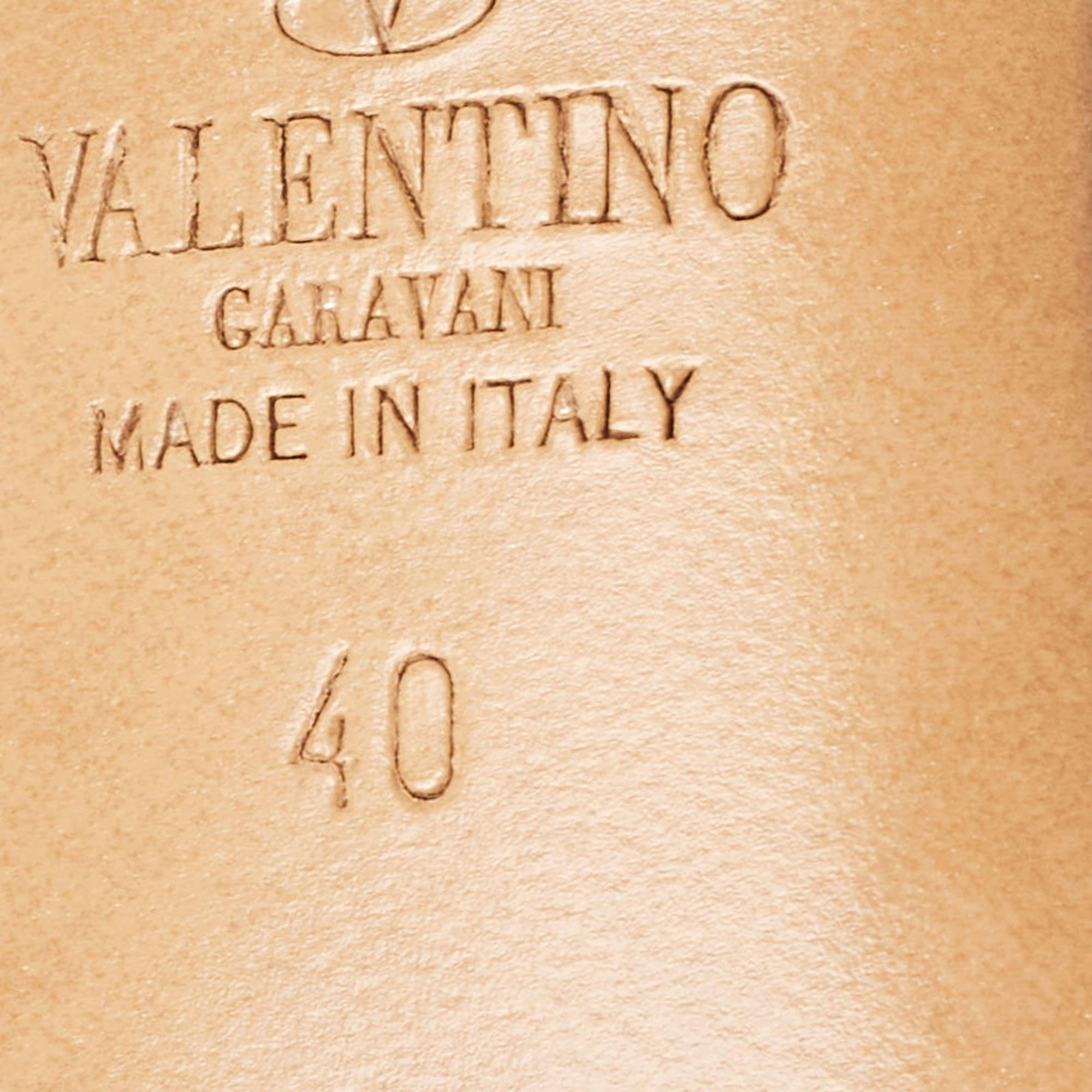 Valentino Bleu Suede Rockstud Ankle Wrap Sandals Size 40 en vente 3