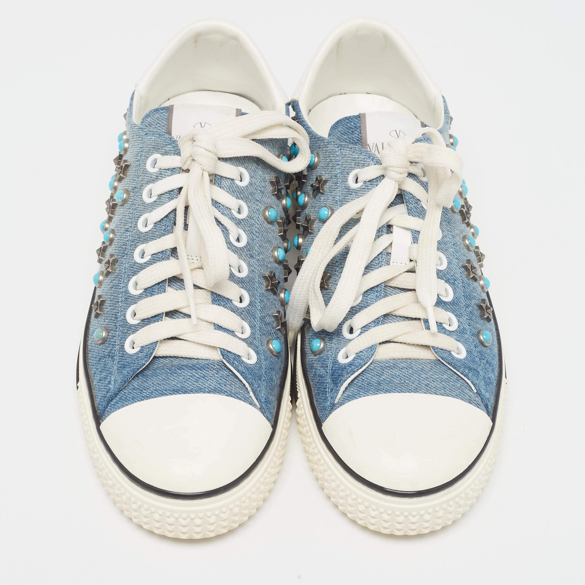 Gris Valentino Baskets cloutées étoile en denim et cuir bleu/blanc taille 39