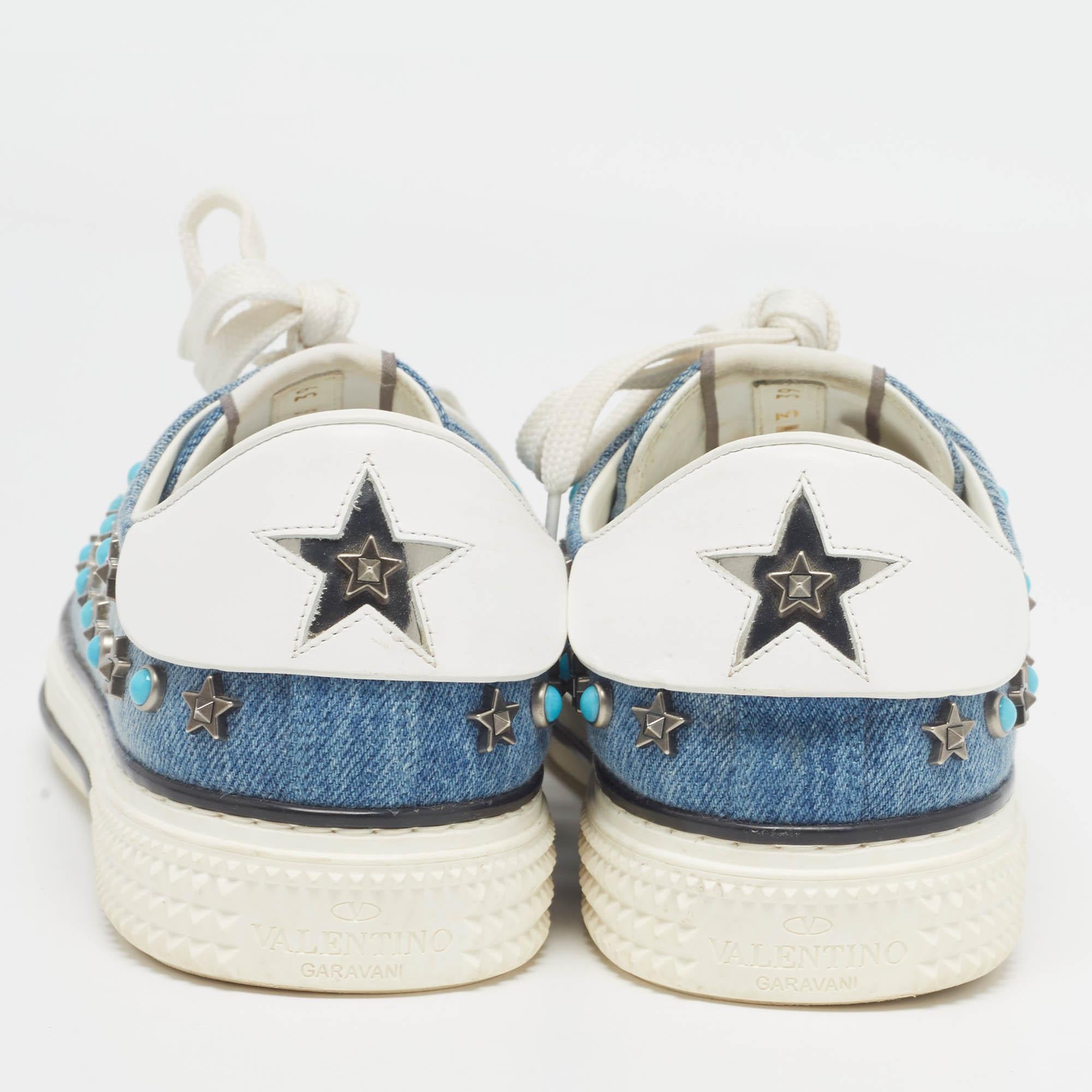  Valentino Baskets cloutées étoile en denim et cuir bleu/blanc taille 39 Pour femmes 