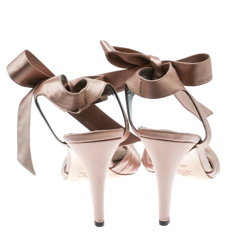 Brown Valentino Blush Pink Pleated Satin Ankle Strap Sandals Size 38.5