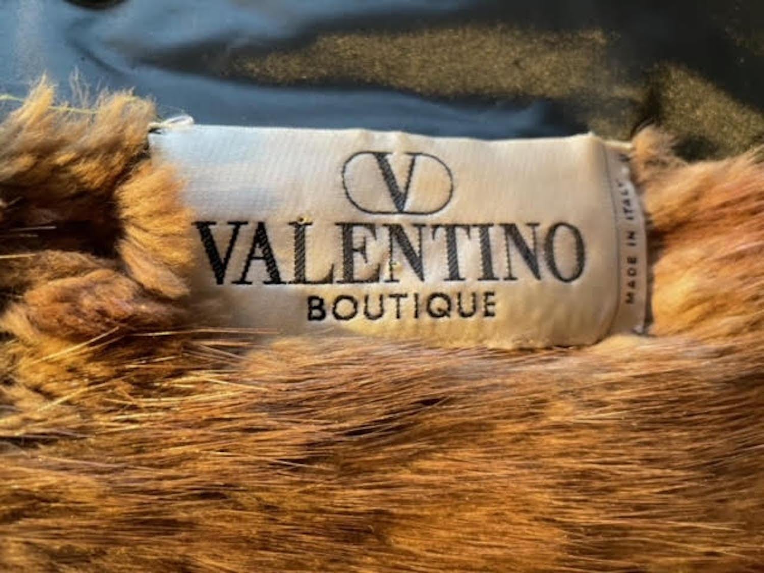 VALENTINO BOUTIQUE Manteau en cuir noir Vintage en vente 8