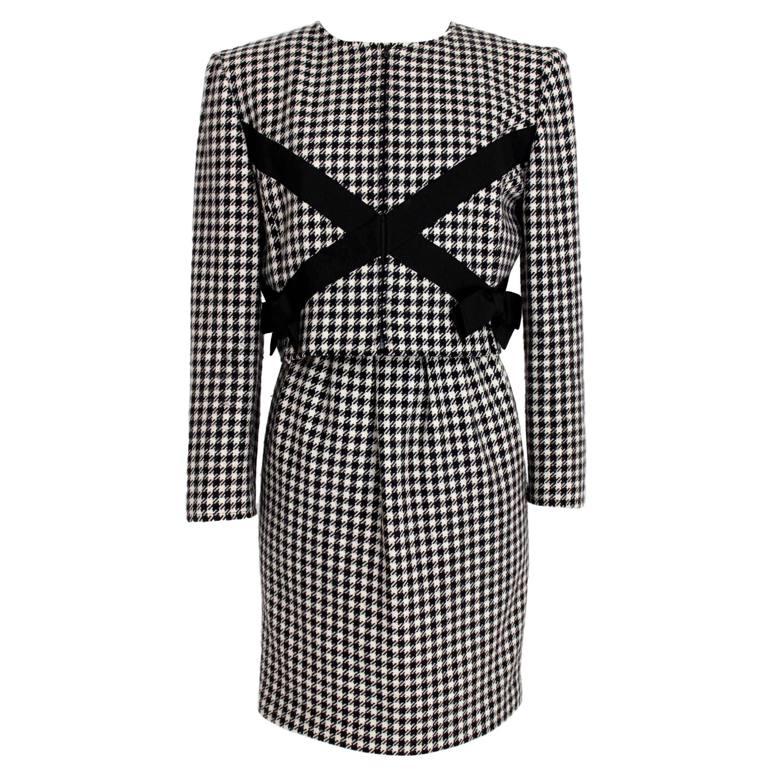 Valentino Boutique Black White Wool Houndstooth Evening Skirt Suit 1980s