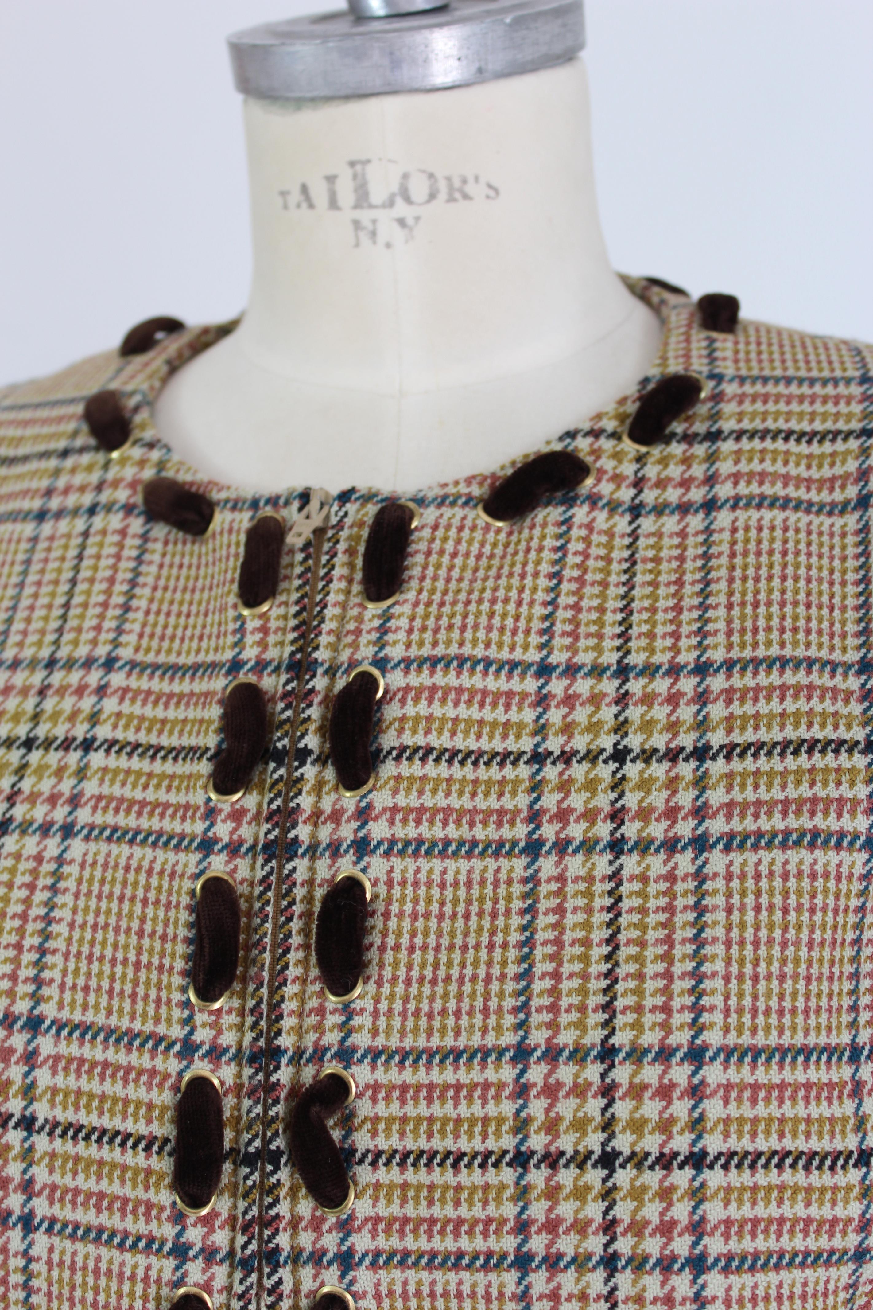 Valentino Boutique Brown Beige Wool Houndstooth Jacket 1980s 3