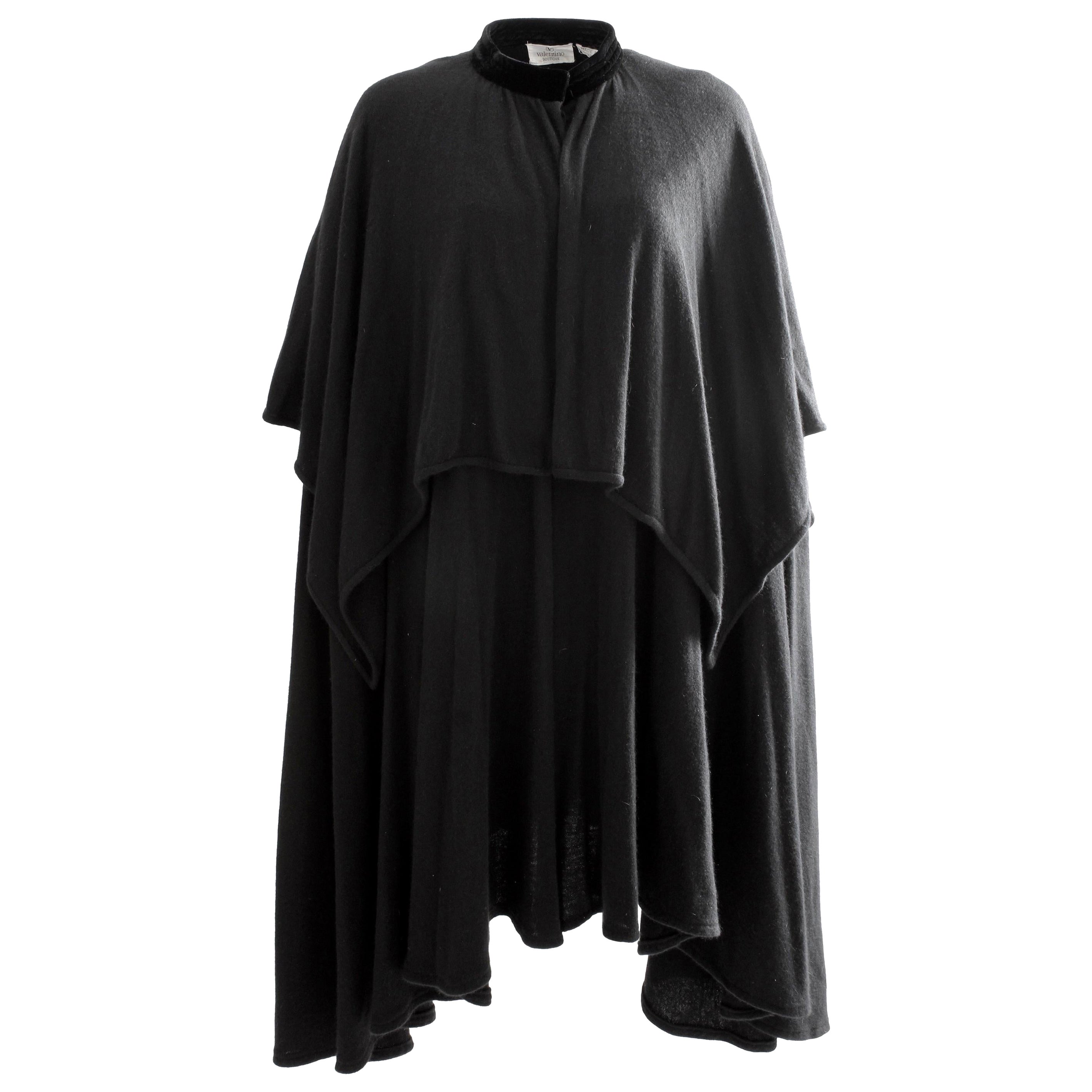 Valentino Boutique Cape schwarz Angora Wolle stricken Caplet hohen Kragen 1980er OSFM EUC