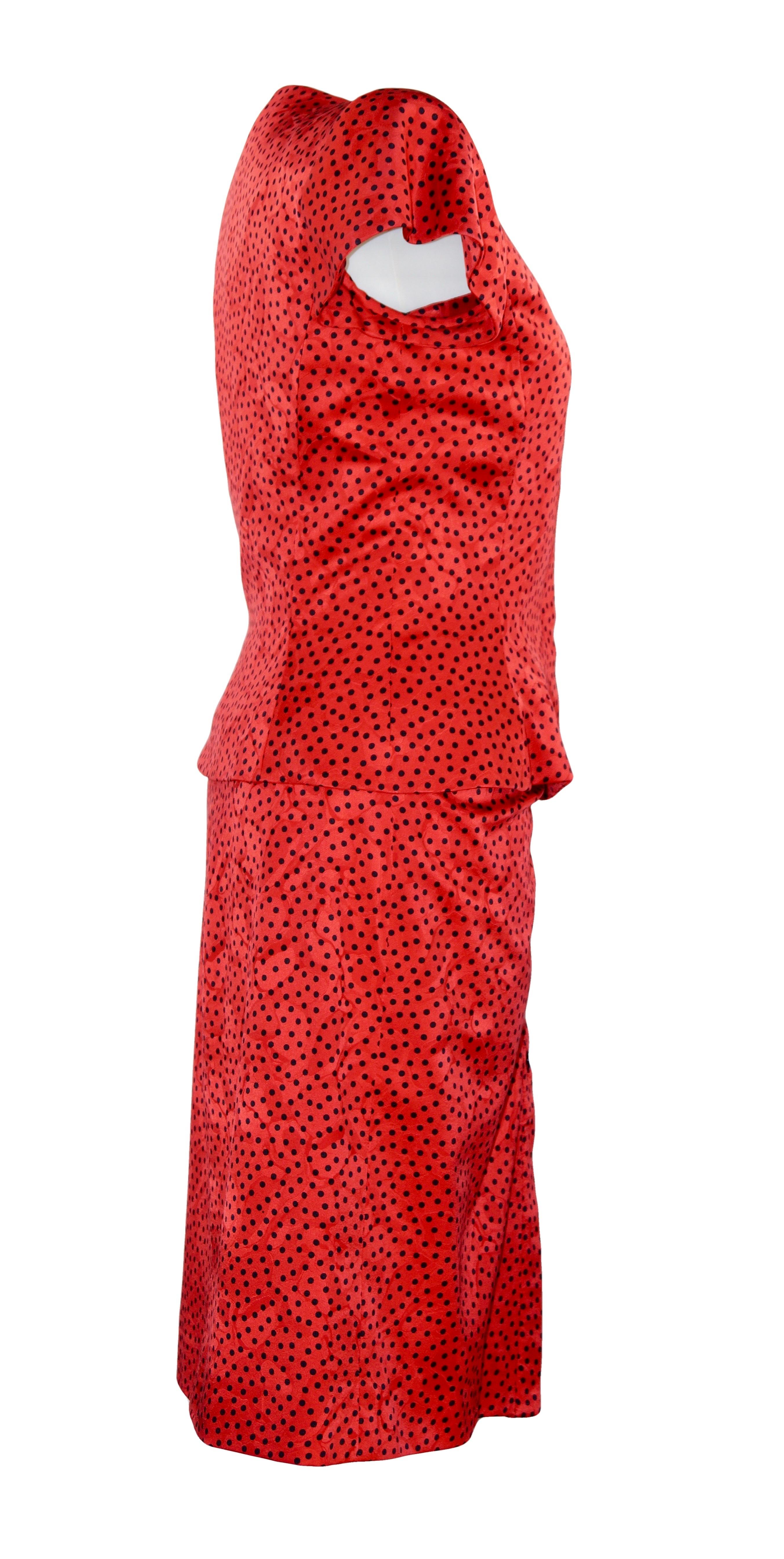 Valentino Boutique-Jacke und Kleid aus den 80er Jahren (Rot) im Angebot