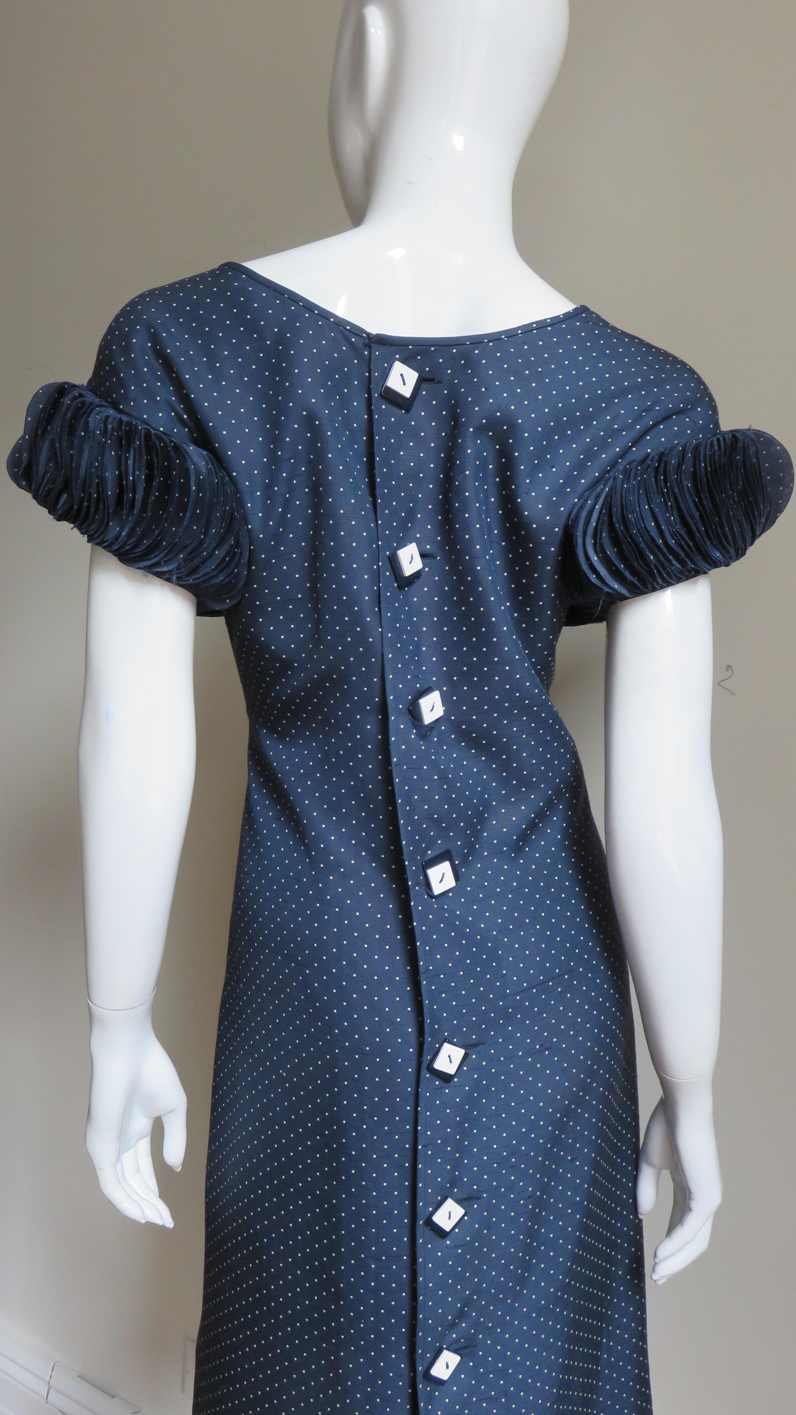 Valentino Boutique Disc Sleeve Silk Dress 1980s For Sale 6