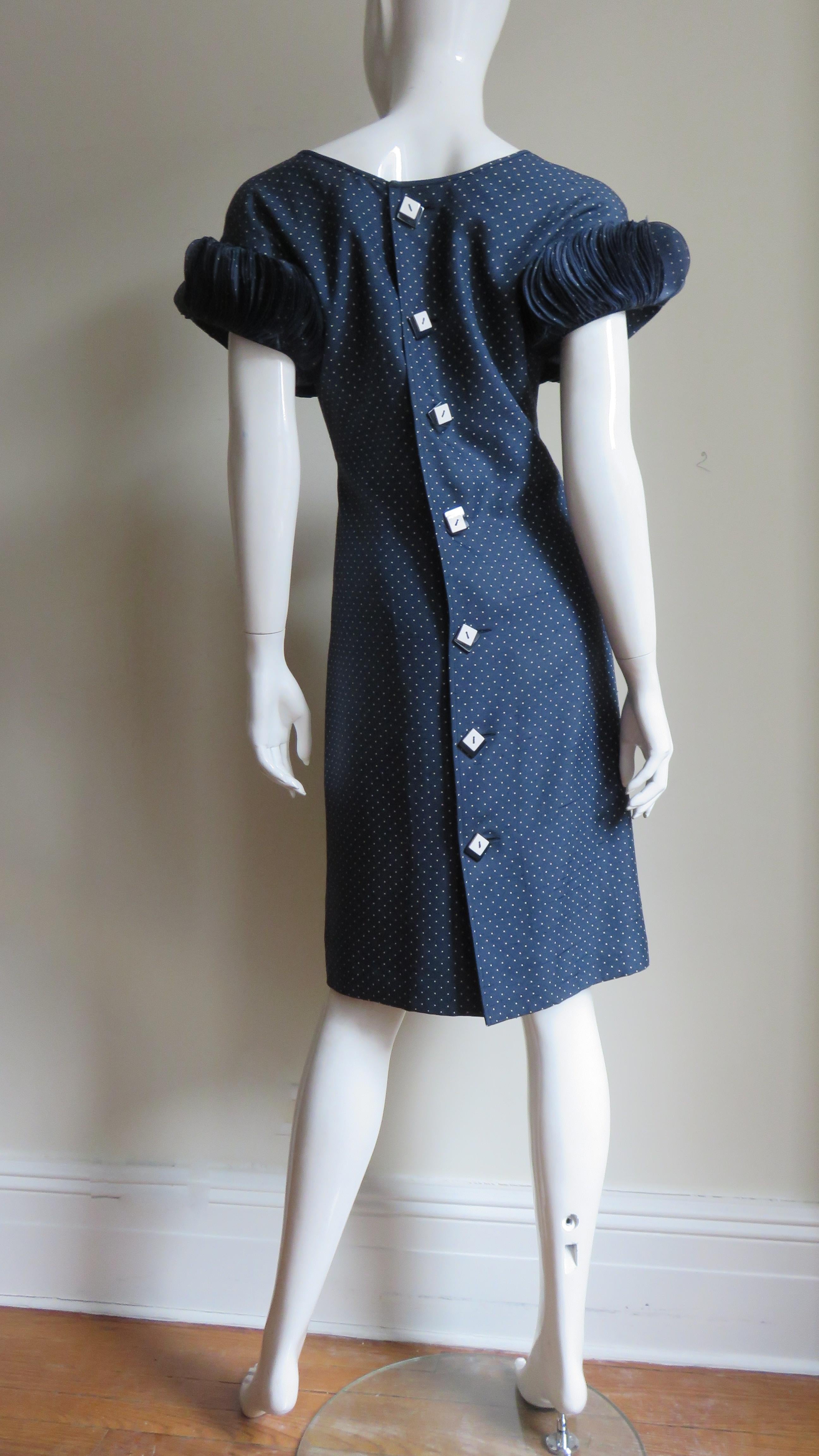 Valentino Boutique Silk Disc Sleeve Dress 1980s For Sale 10