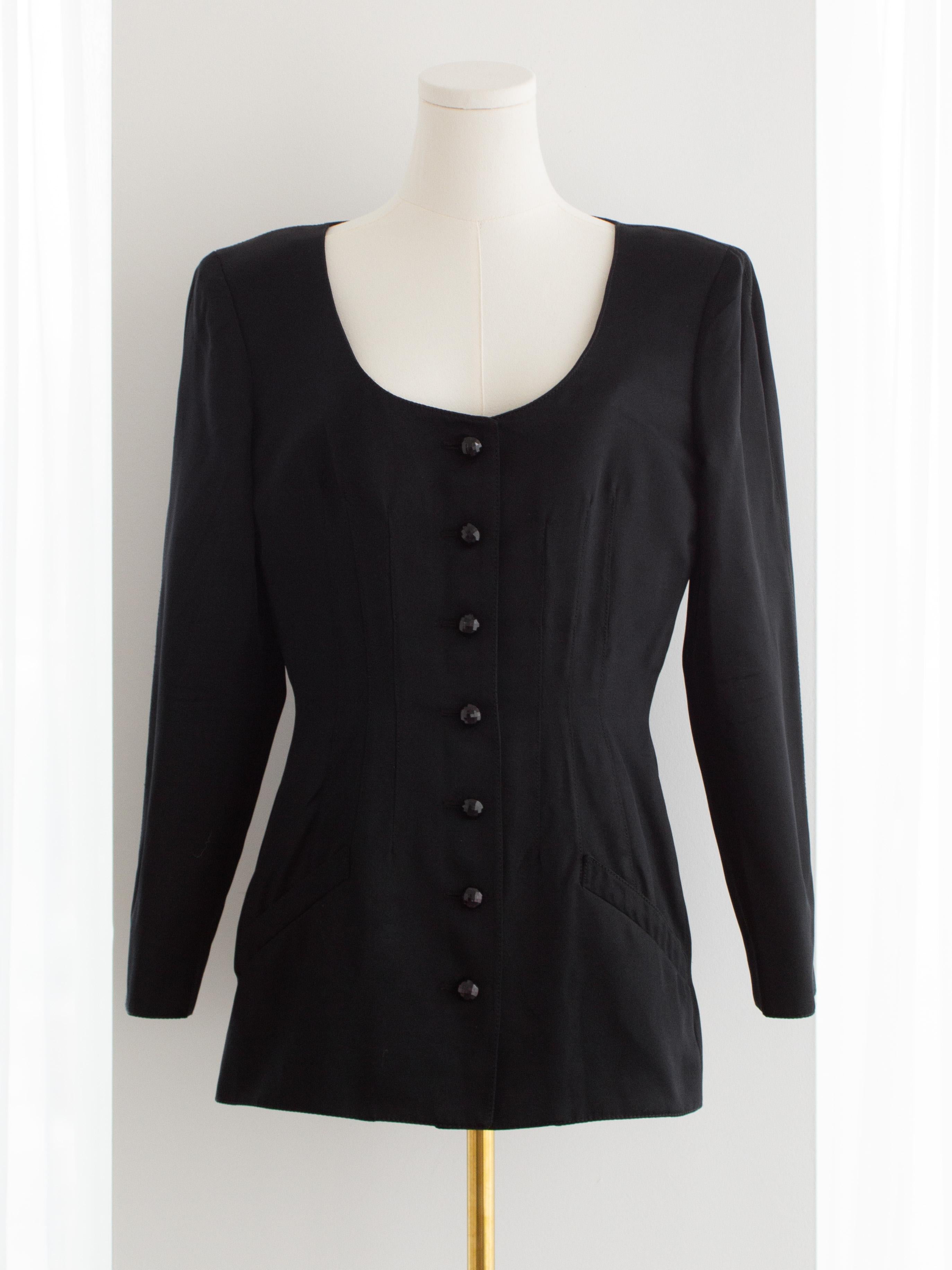 Valentino Boutique Vintage F/W 1995 Black Silk Sculptured Jacket In Good Condition For Sale In Jersey City, NJ