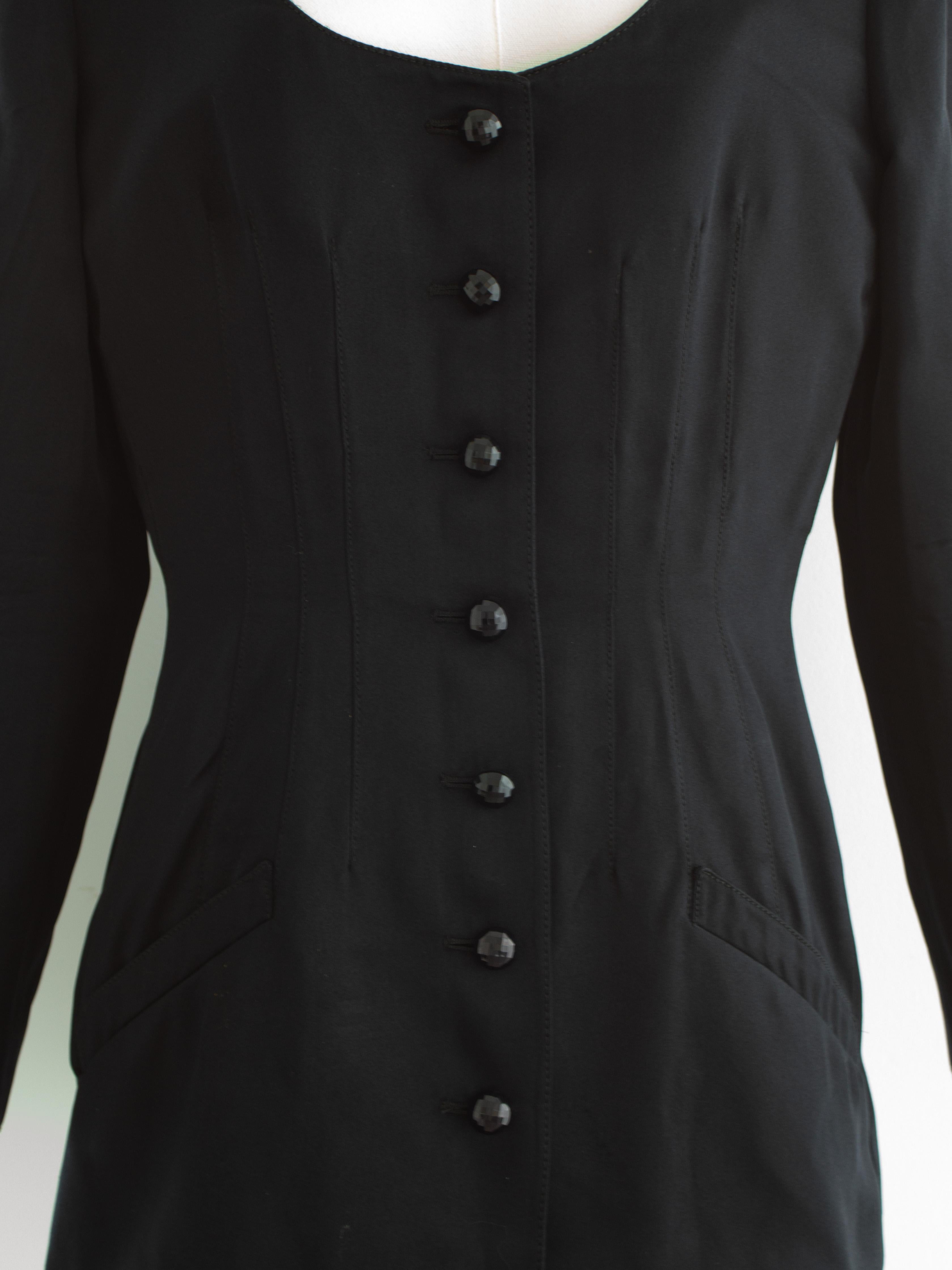 Valentino Boutique Vintage F/W 1995 Black Silk Sculptured Jacket For Sale 1
