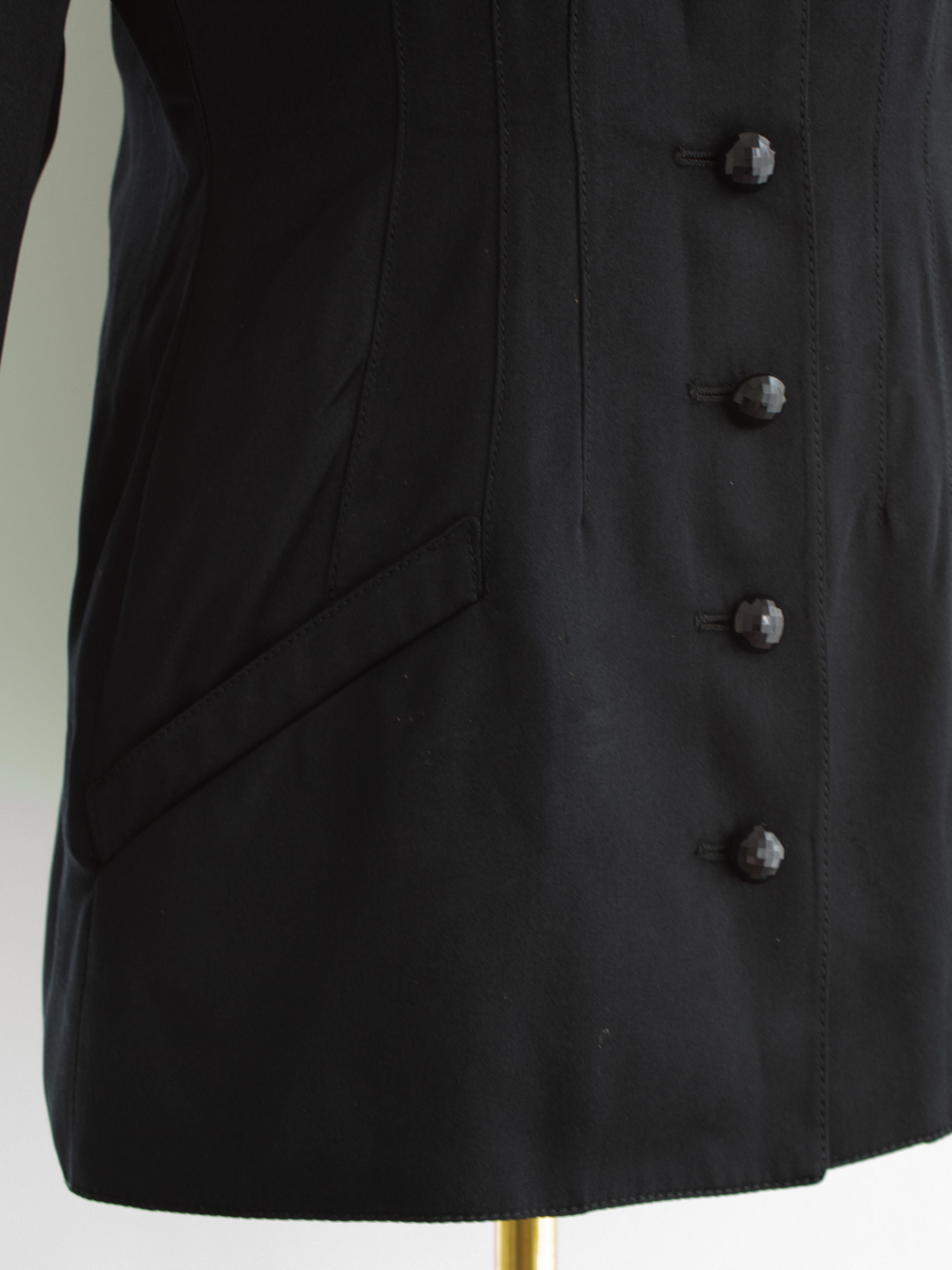 Valentino Boutique Vintage F/W 1995 Black Silk Sculptured Jacket For Sale 2