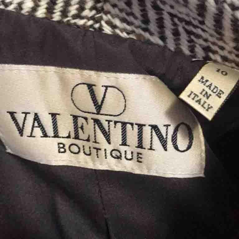 Valentino Boutique Vintage Wool Embroidered Jacket For Sale 4