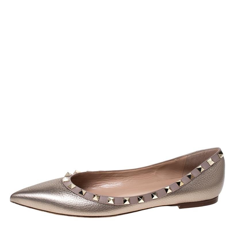 Valentino Bronze Leather Rockstud Ballet Flats Size 39.5 In Excellent Condition In Dubai, Al Qouz 2