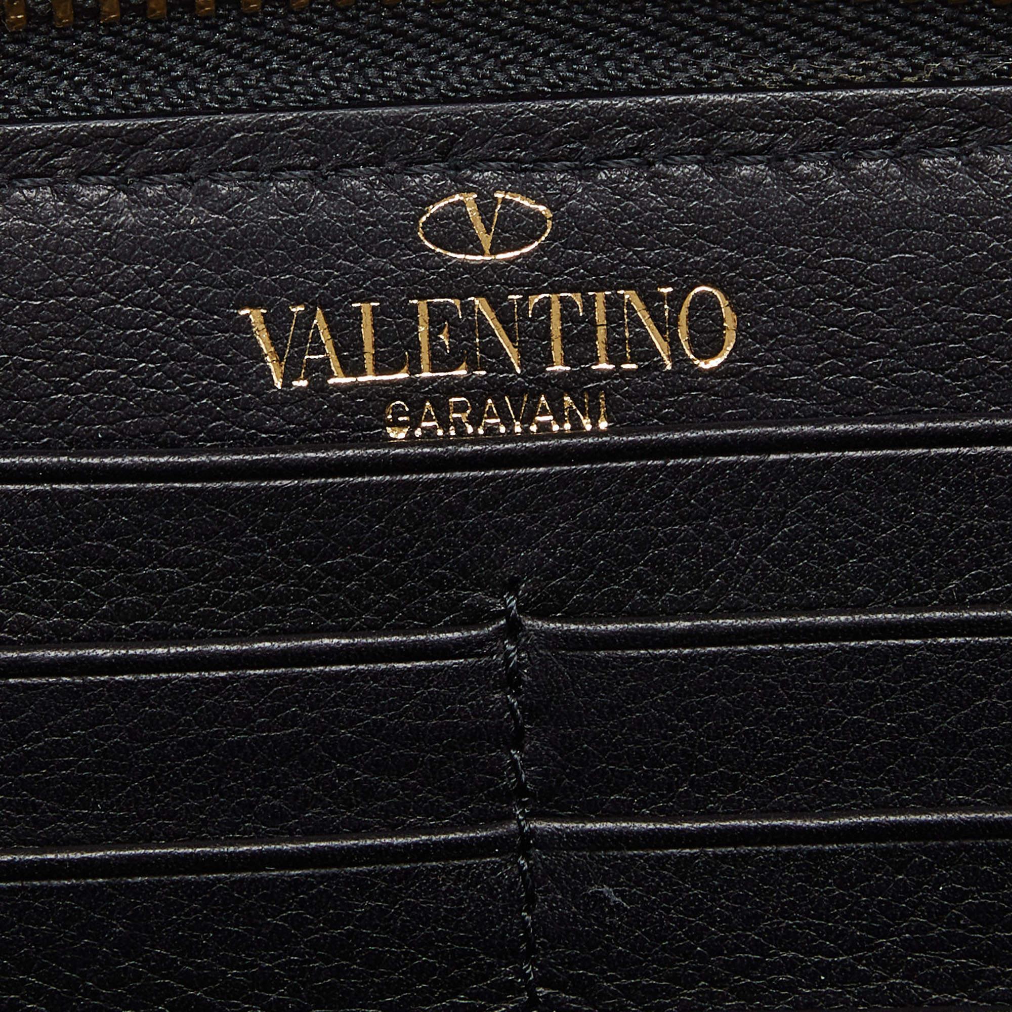 Women's Valentino Brown/Black Canvas and Leather Zip Around Wallet For Sale
