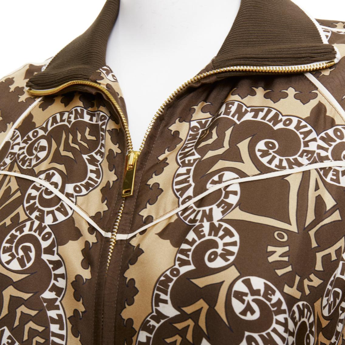 Marrone Valentino, giacca da ginnastica con sciarpa stampata in 100% seta, colore marrone, IT38 XS in vendita