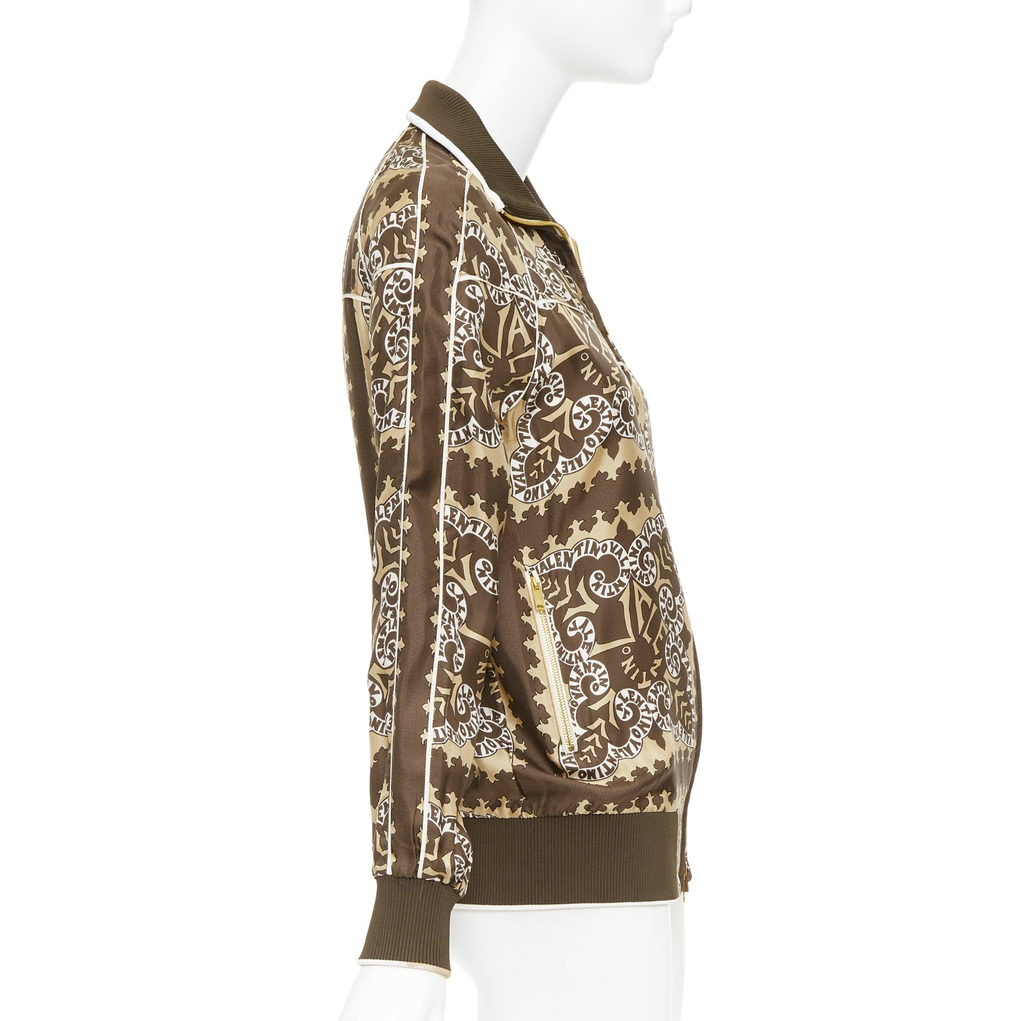Valentino, giacca da ginnastica con sciarpa stampata in 100% seta, colore marrone, IT38 XS in vendita 1