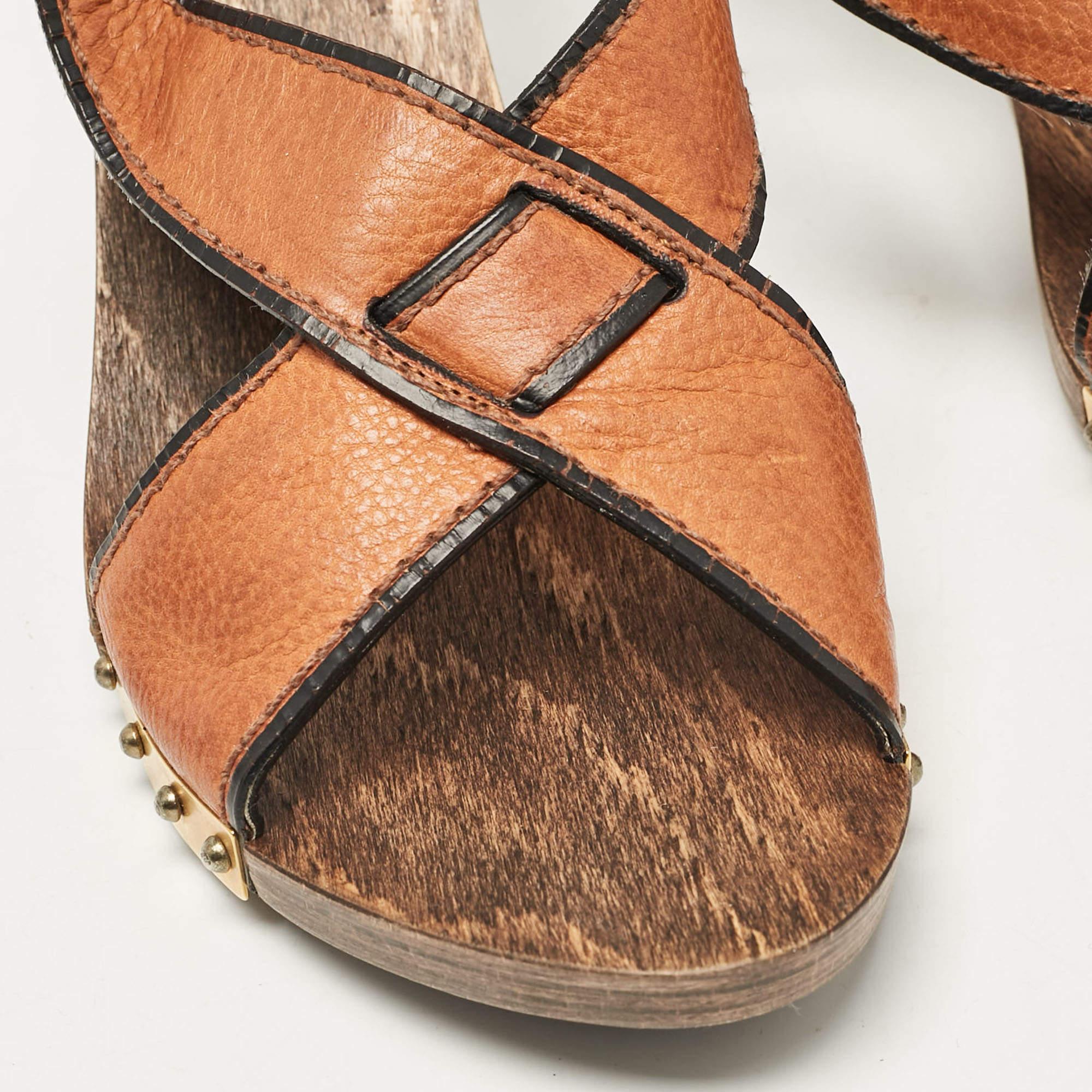 Valentino - Sandales à lanières en cuir Brown - Taille 37 en vente 3