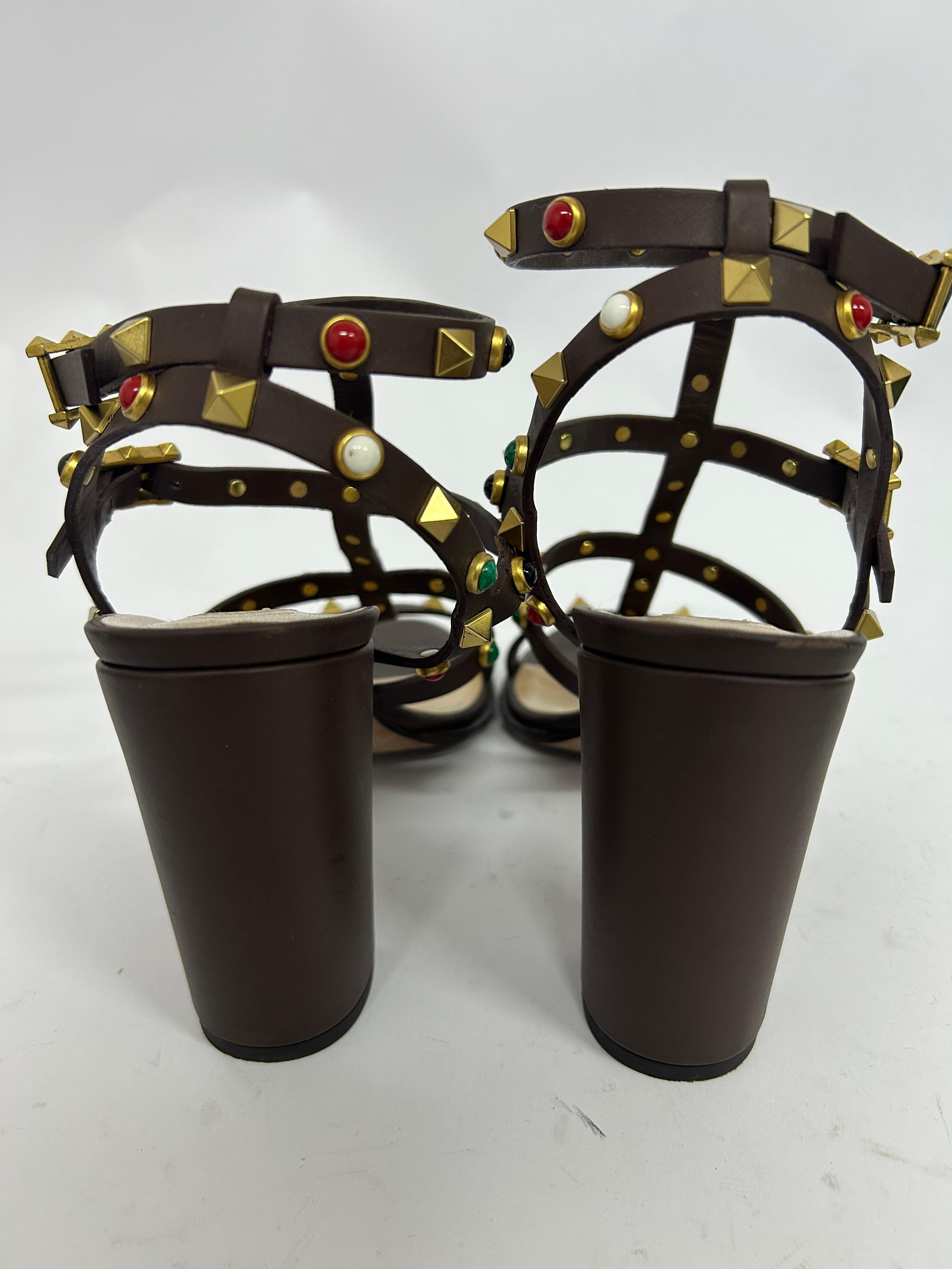 Valentino - EU 38 In Excellent Condition For Sale In Amman, JO