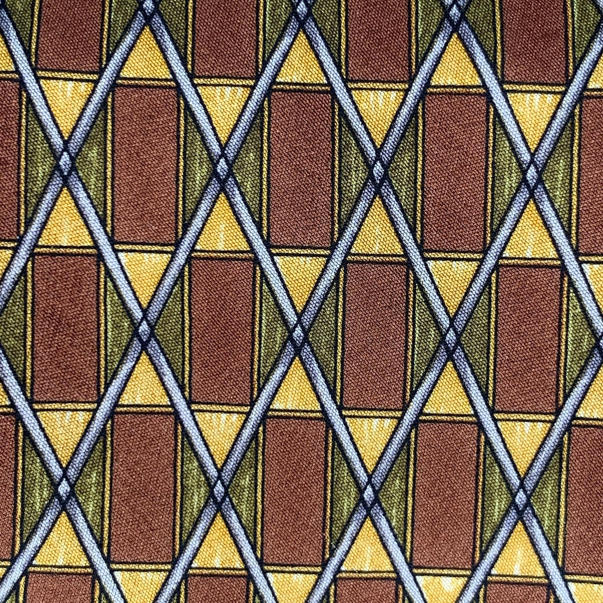 VALENTINO
necktie in a brown and olive green silk featuring a rectangles pattern. Handmade in Italy.Excellent Pre-Owned Condition. 

Measurements: 
  Width: 3.75 inches Length: 59 inches 
  
  
 
Sui Generis Reference: 134650
Category: Tie
More