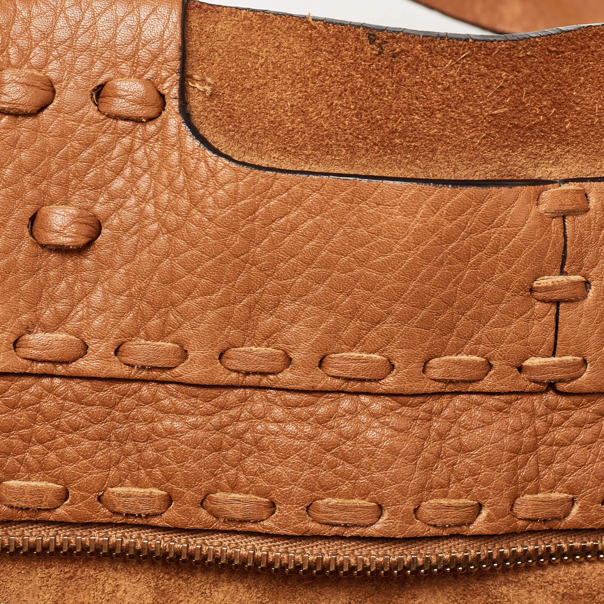 Valentino Brown Pebbled Leather Fringe C-Rockee Tote en vente 3