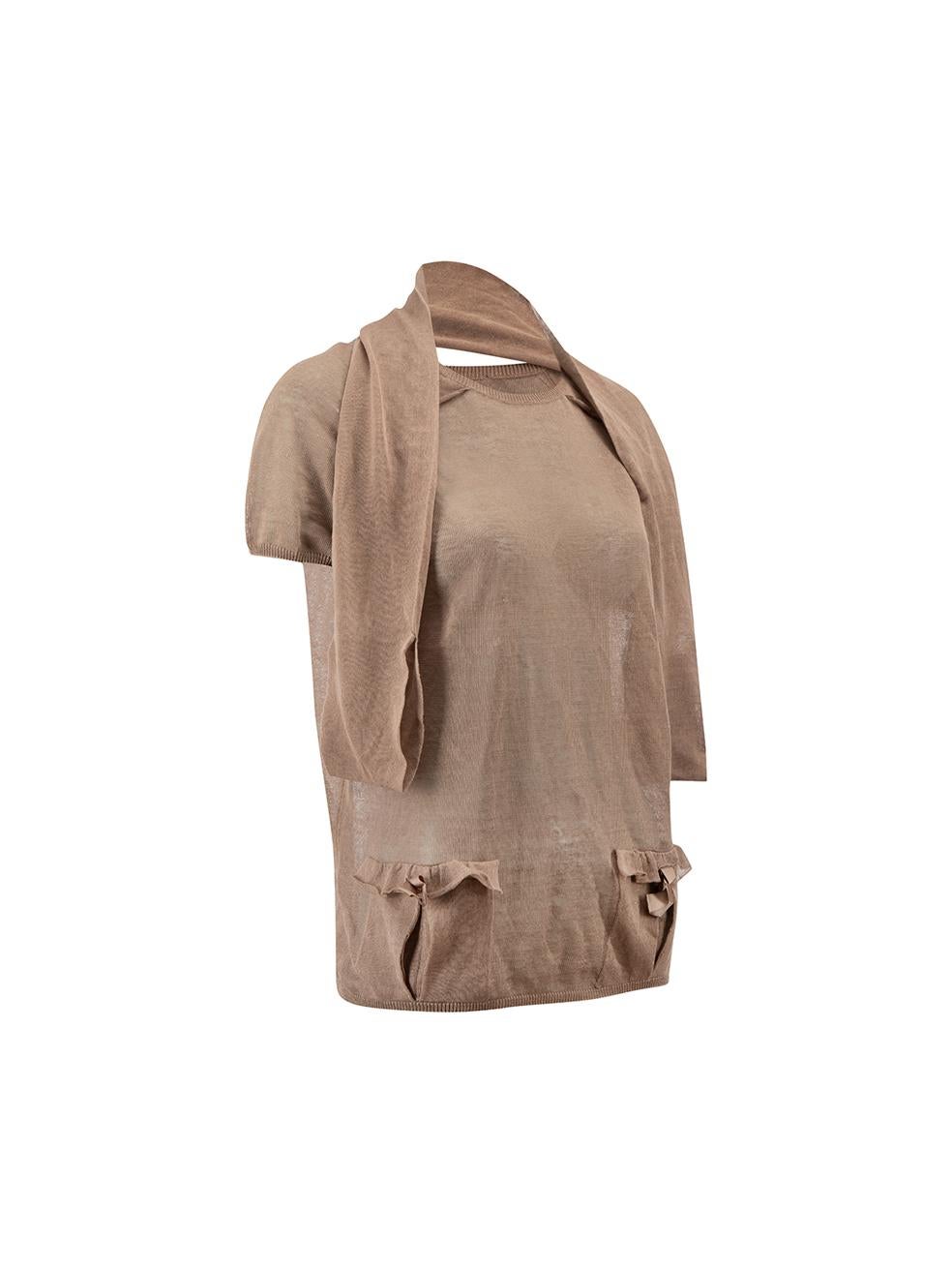 CONDITION is Very good. Minimal wear to knitwear is evident. Minimal wear to surface with some pilling and very small pulls seen throughout the knit on this used Valentino designer resale item.



Details


Brown

Linen

Knit top

Round neck

Short