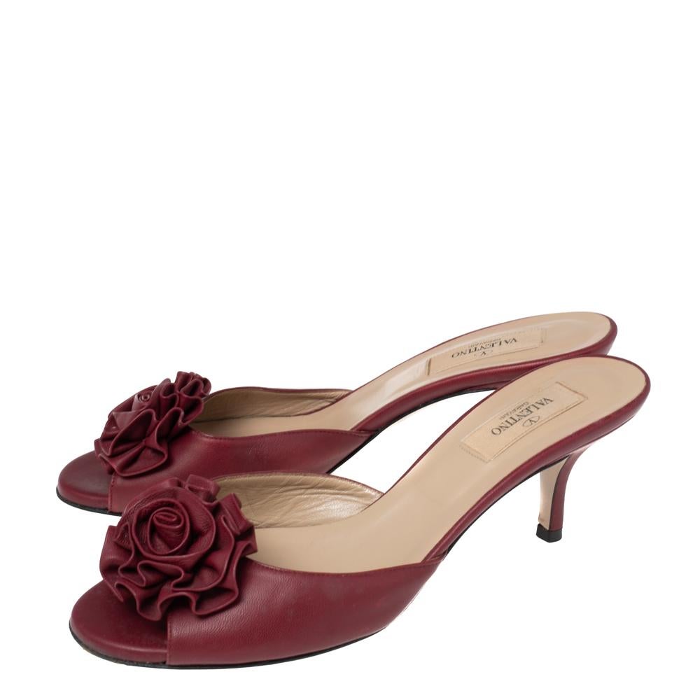 Women's Valentino Burgundy Leather Flower Applique Slide Sandals Size 38